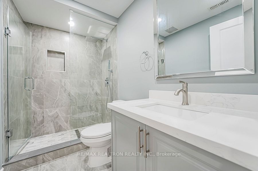 30 Vaudeville Drive Main Property Photo 34