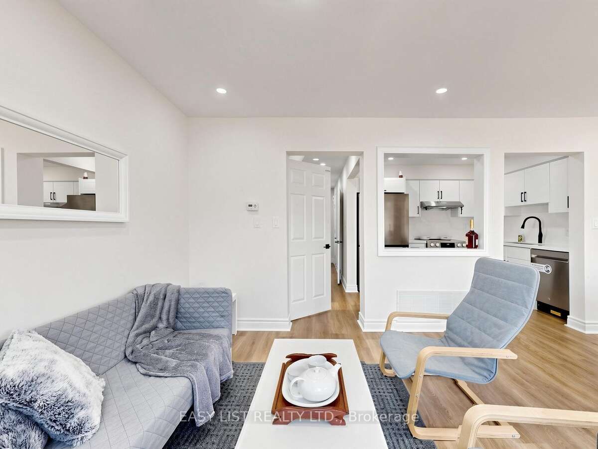 16 Mount Fuji Crescent Property Photo 8