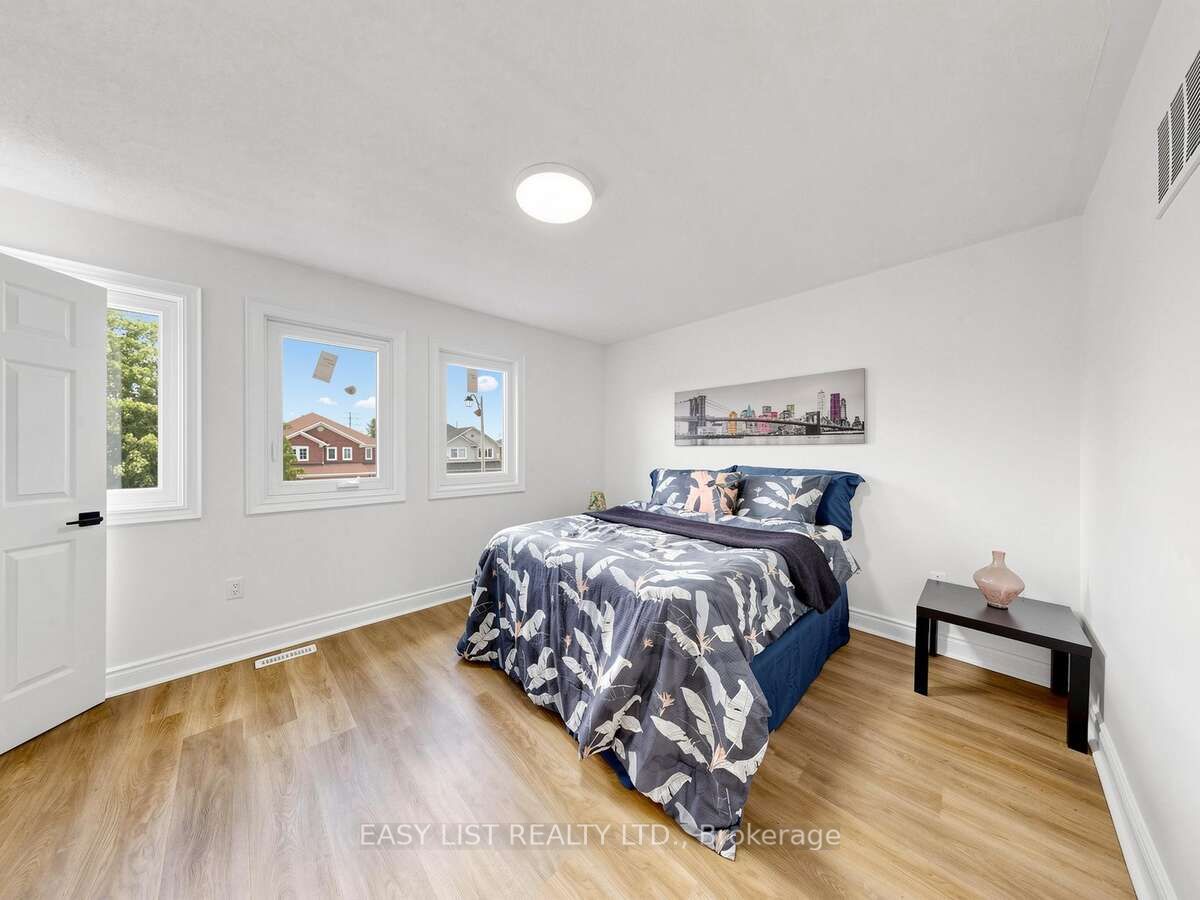 16 Mount Fuji Crescent Property Photo 21