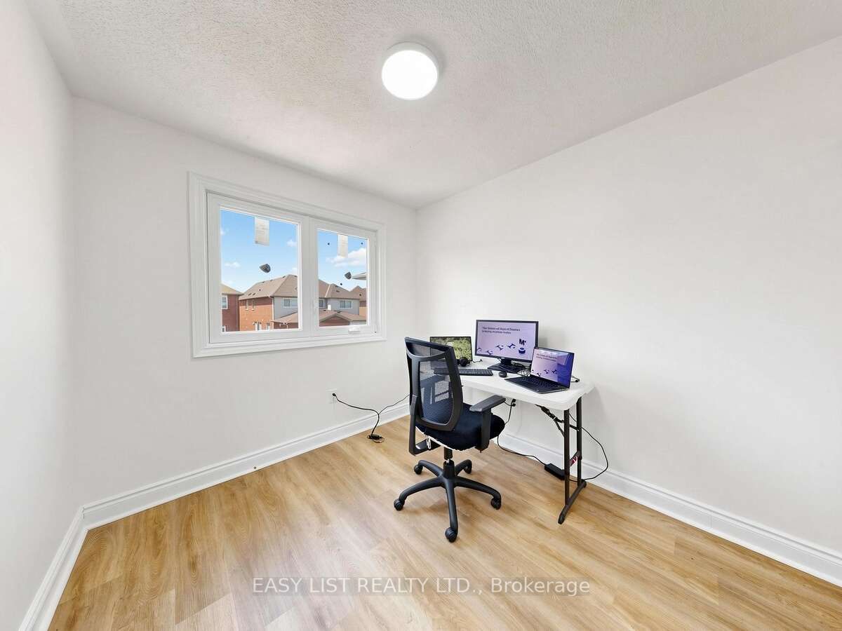 16 Mount Fuji Crescent Property Photo 28