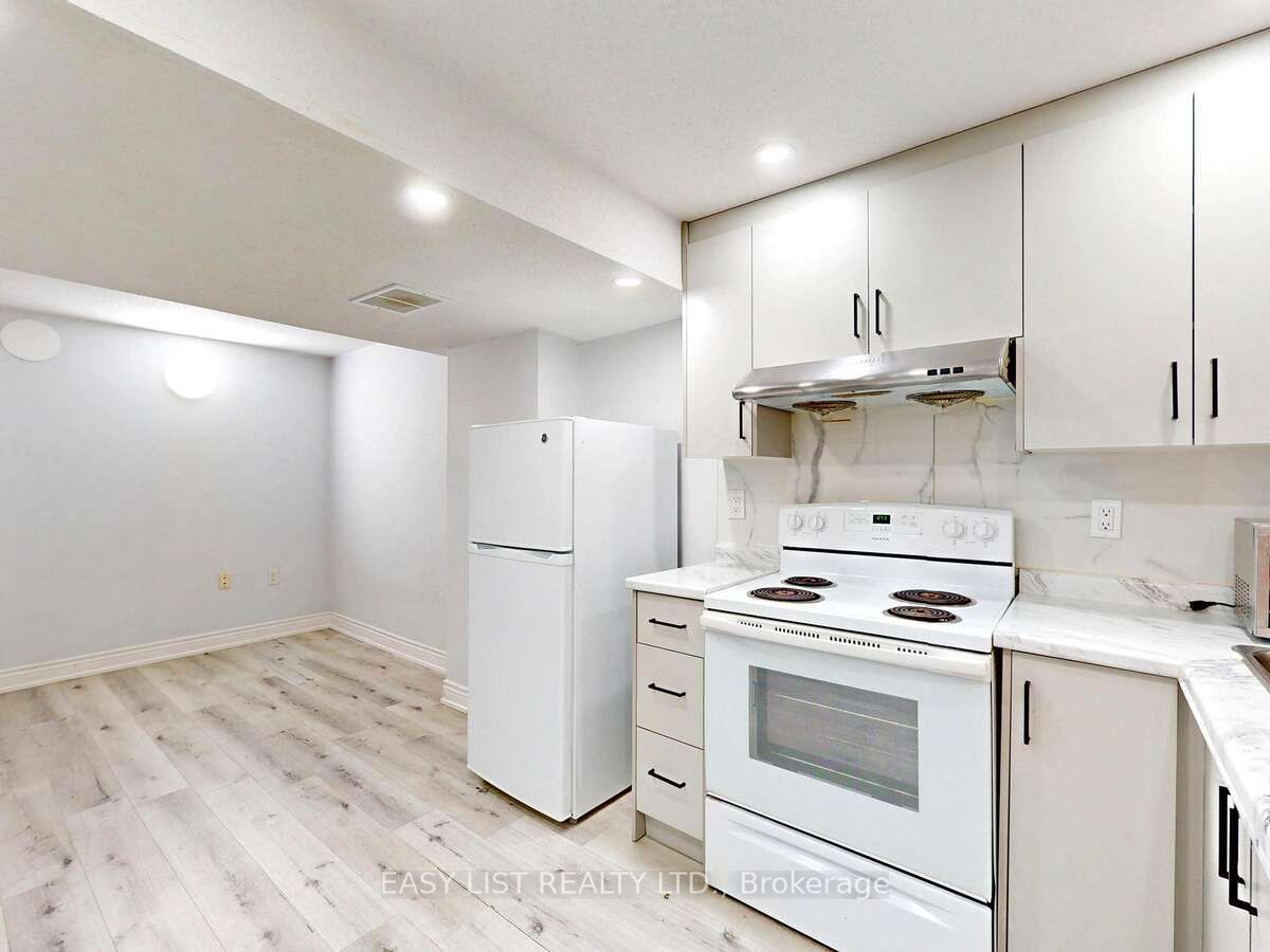 16 Mount Fuji Crescent Property Photo 39