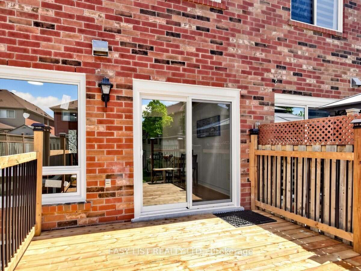 16 Mount Fuji Crescent Property Photo 45