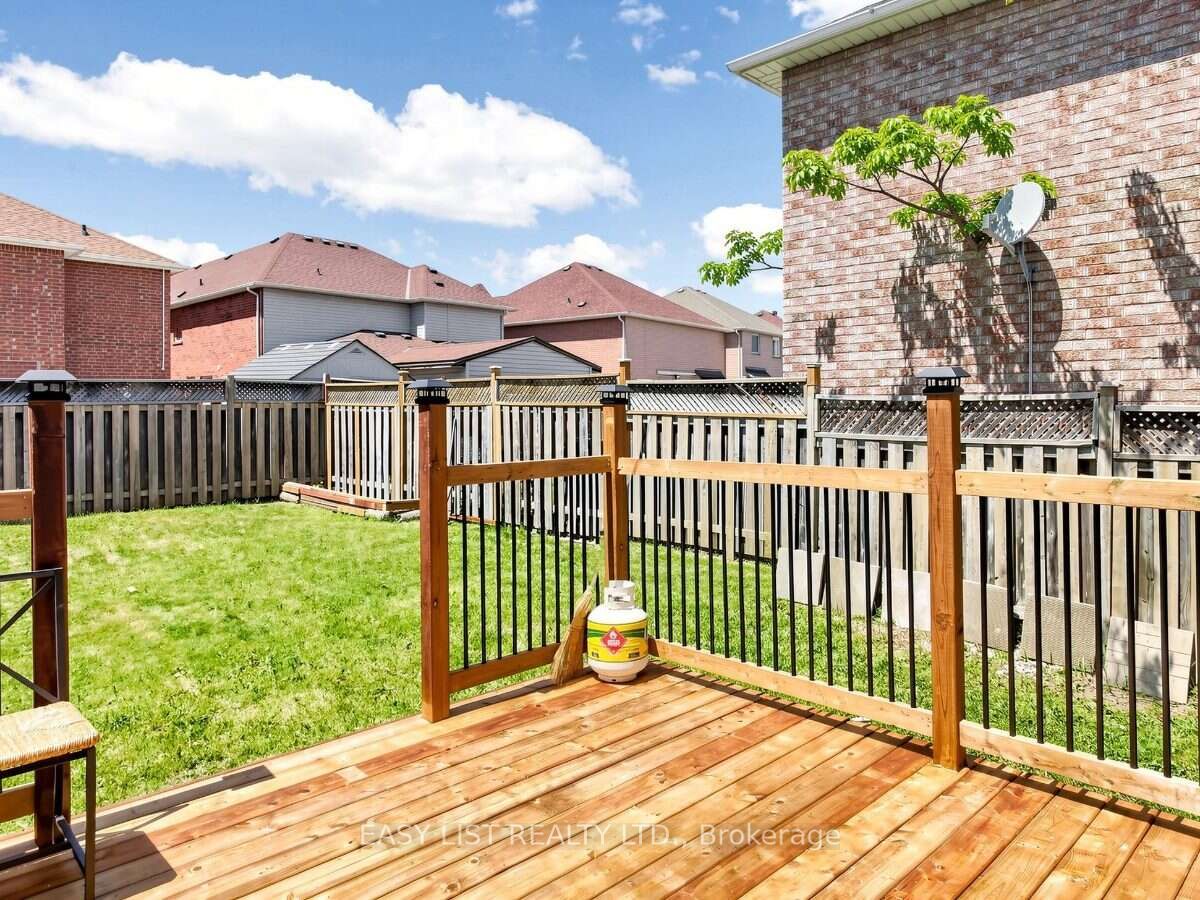 16 Mount Fuji Crescent Property Photo 46