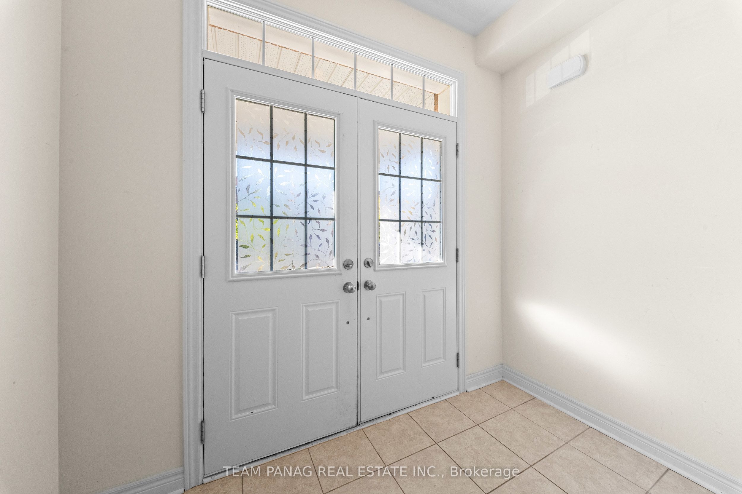 124 Watsonbrook Drive Property Photo 3