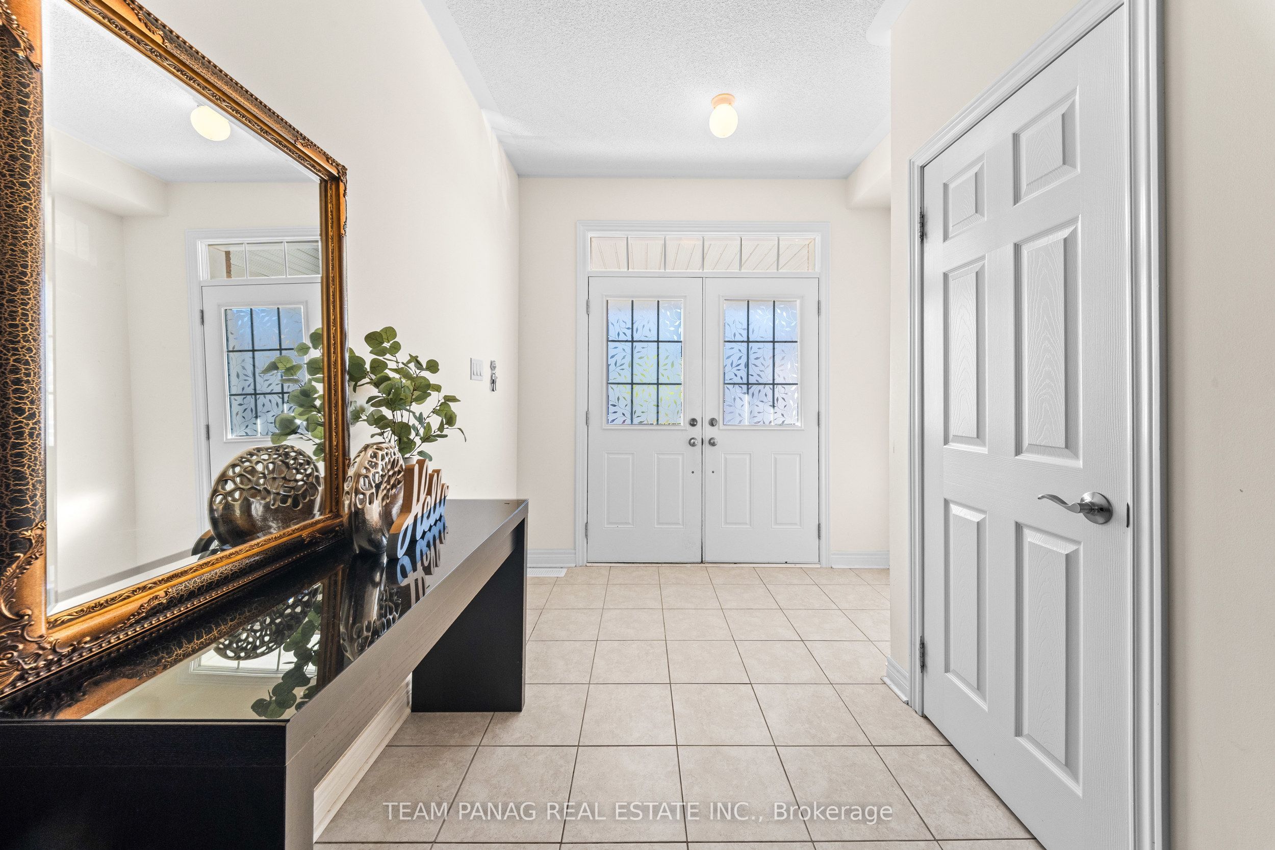124 Watsonbrook Drive Property Photo 4