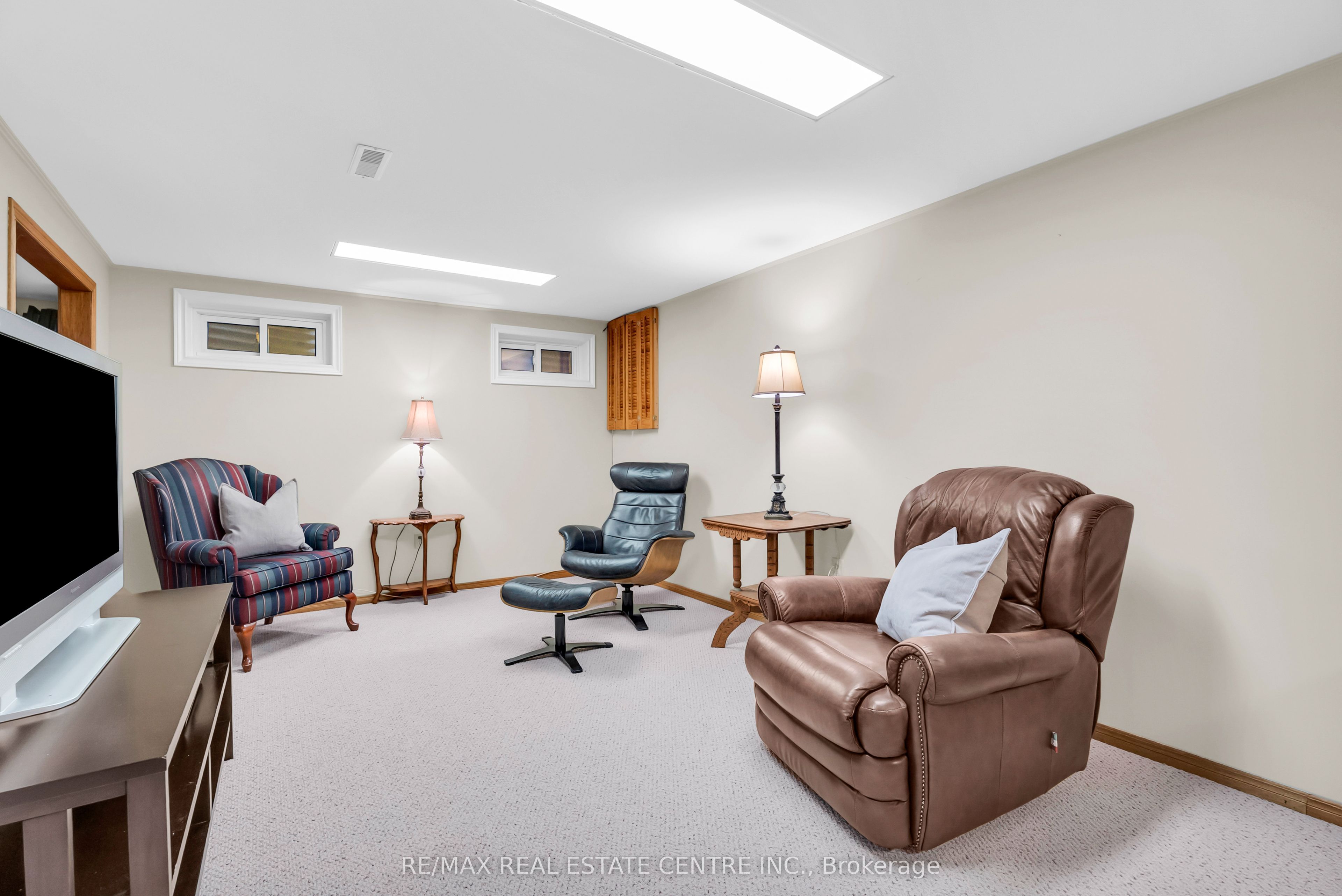 11 Dawson Crescent Property Photo 39