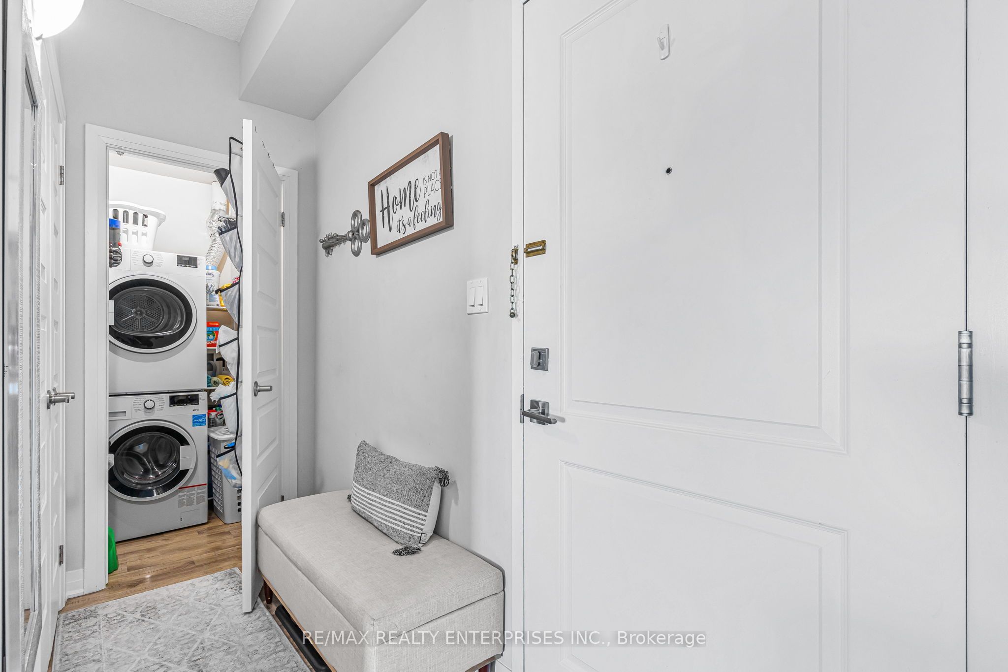 610 Farmstead Drive 409 Property Photo 6