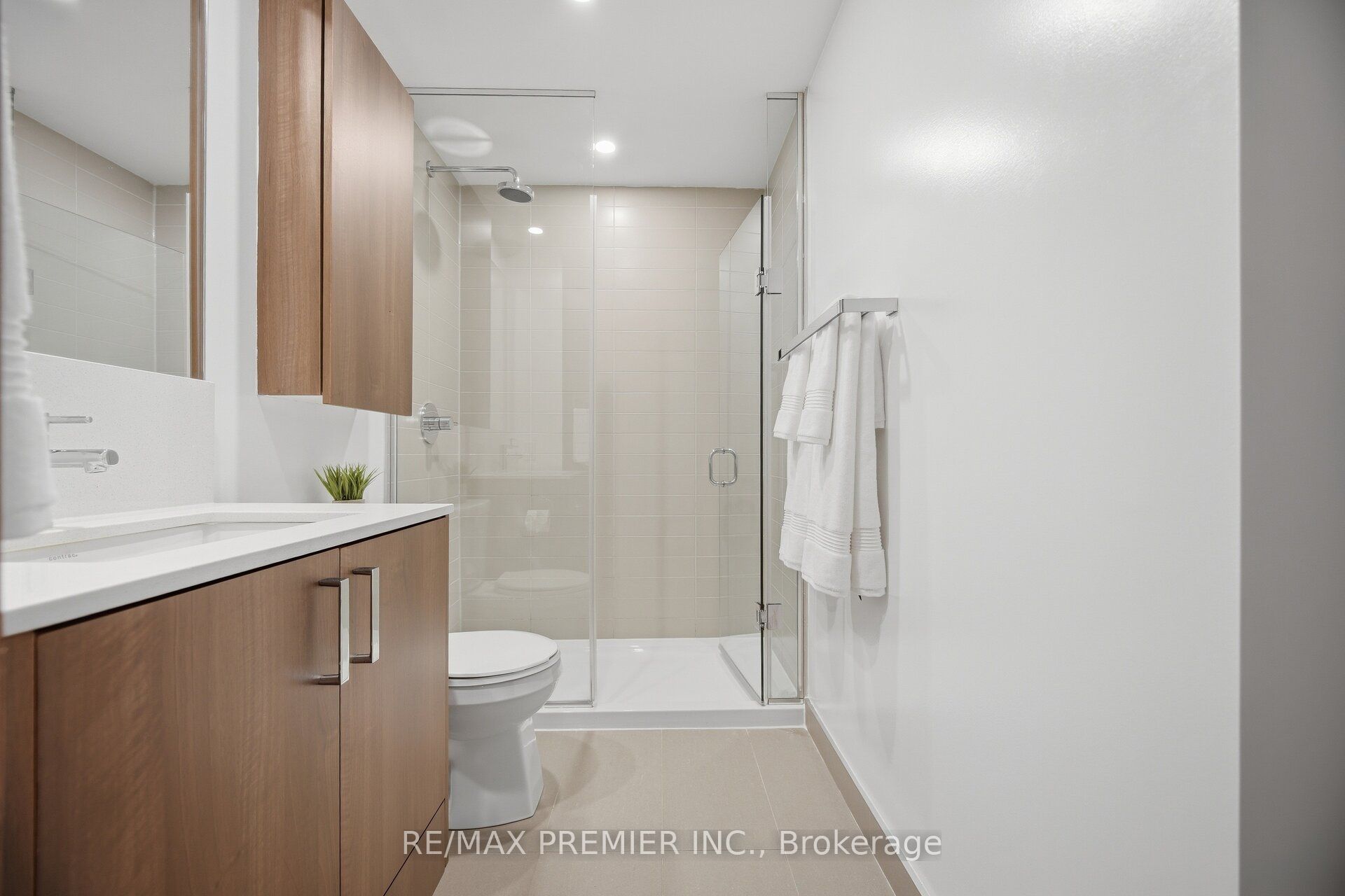 1787 St. Clair Avenue W 610 Property Photo 21