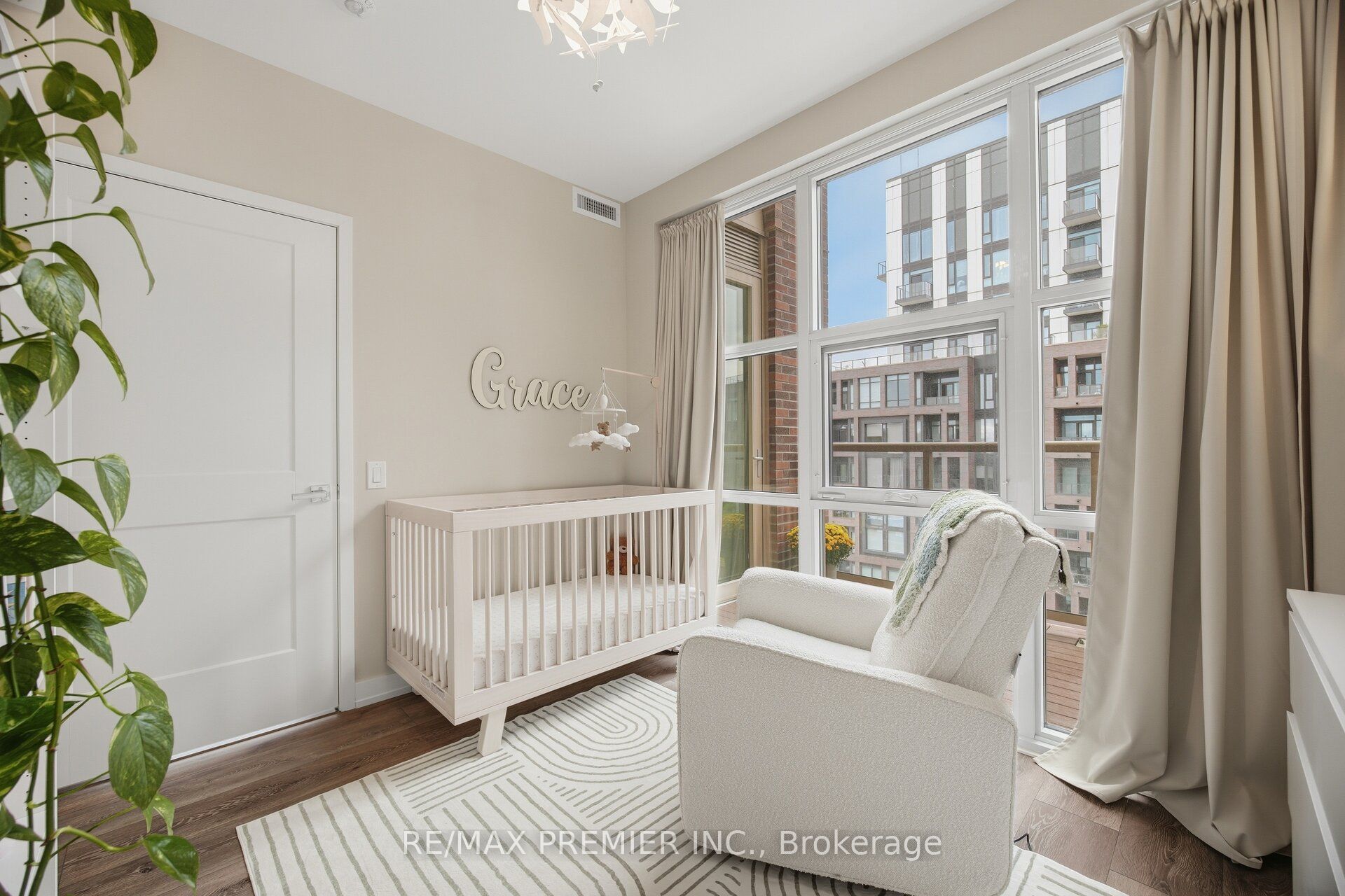 1787 St. Clair Avenue W 610 Property Photo 23