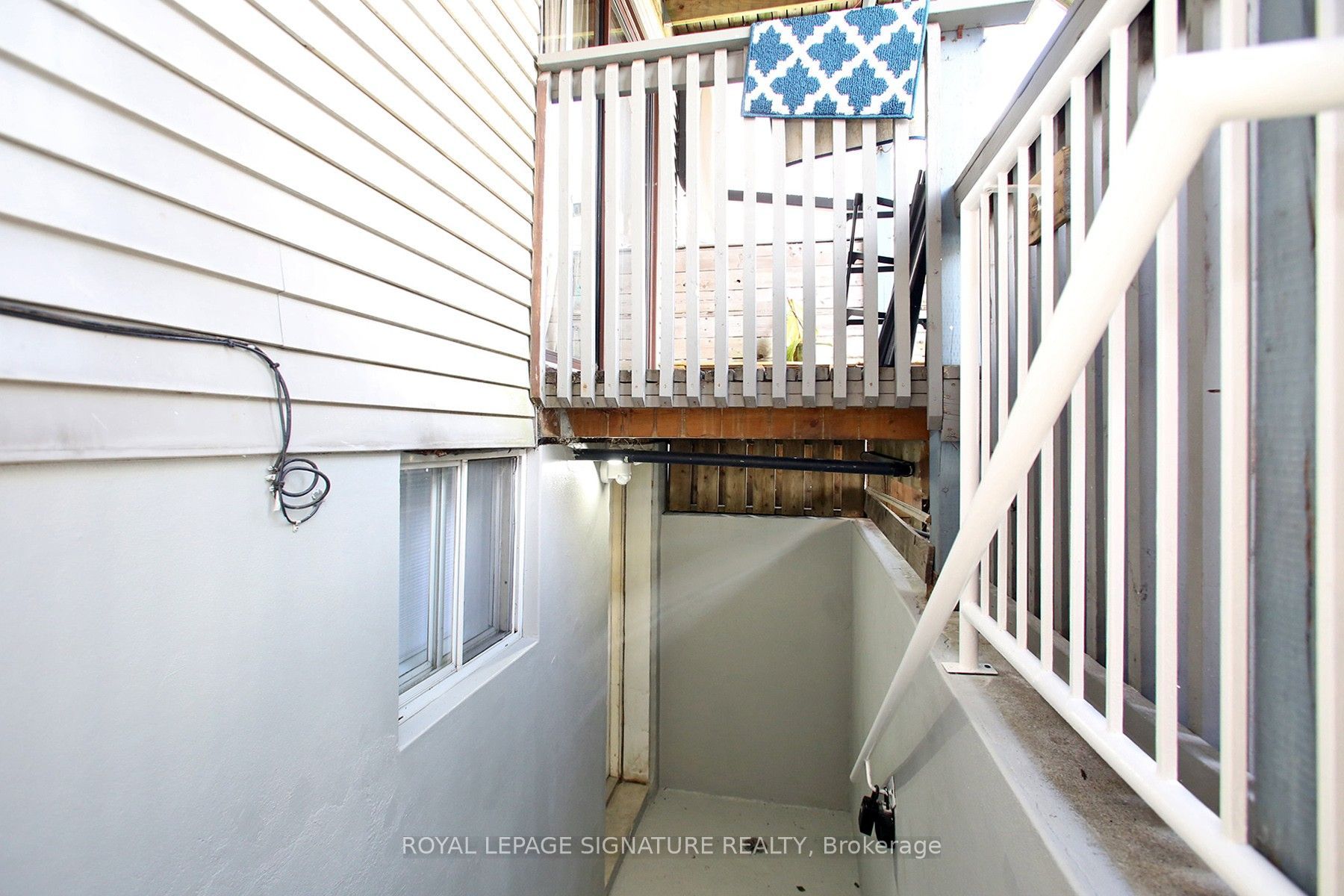 10 Armstrong Street Property Photo 2