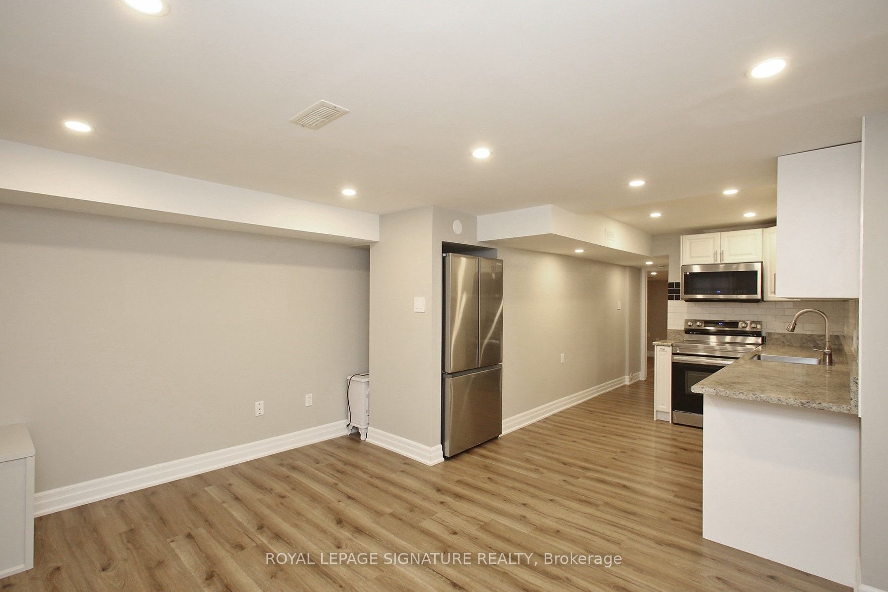 10 Armstrong Street Property Photo 7