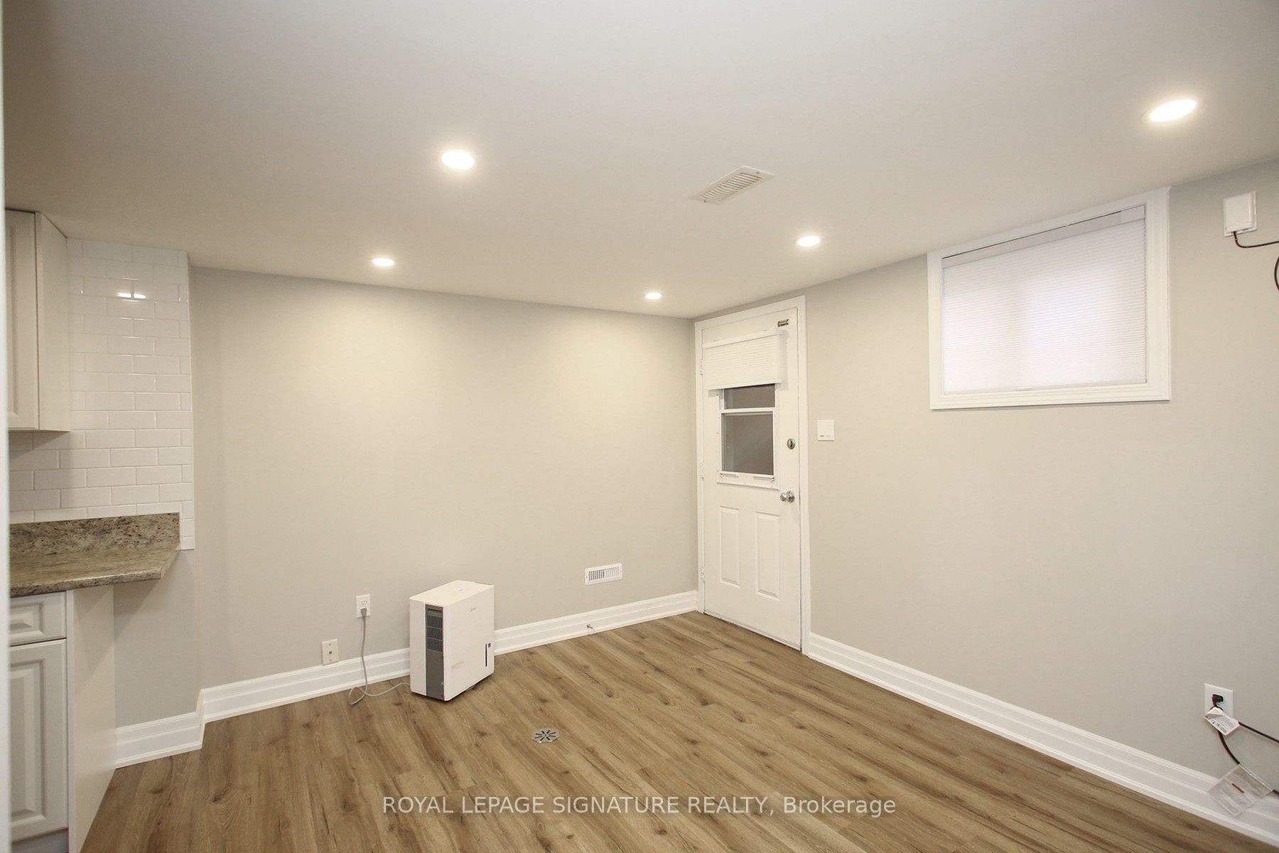 10 Armstrong Street Property Photo 10