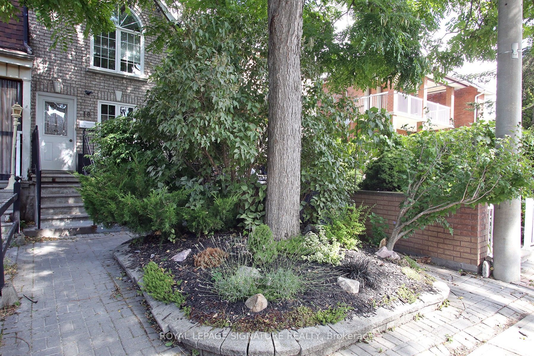 10 Armstrong Street Property Photo 18
