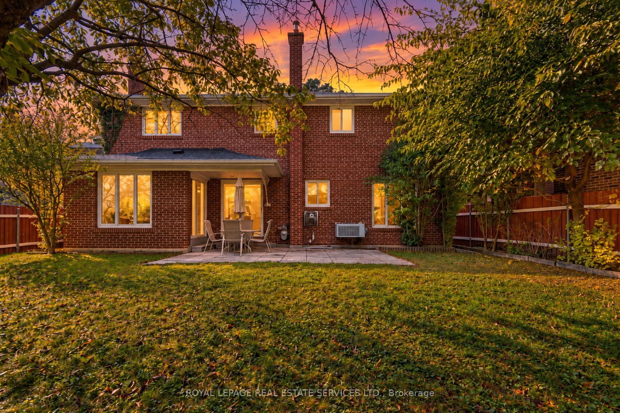 213 The Kingsway Property Photo 36