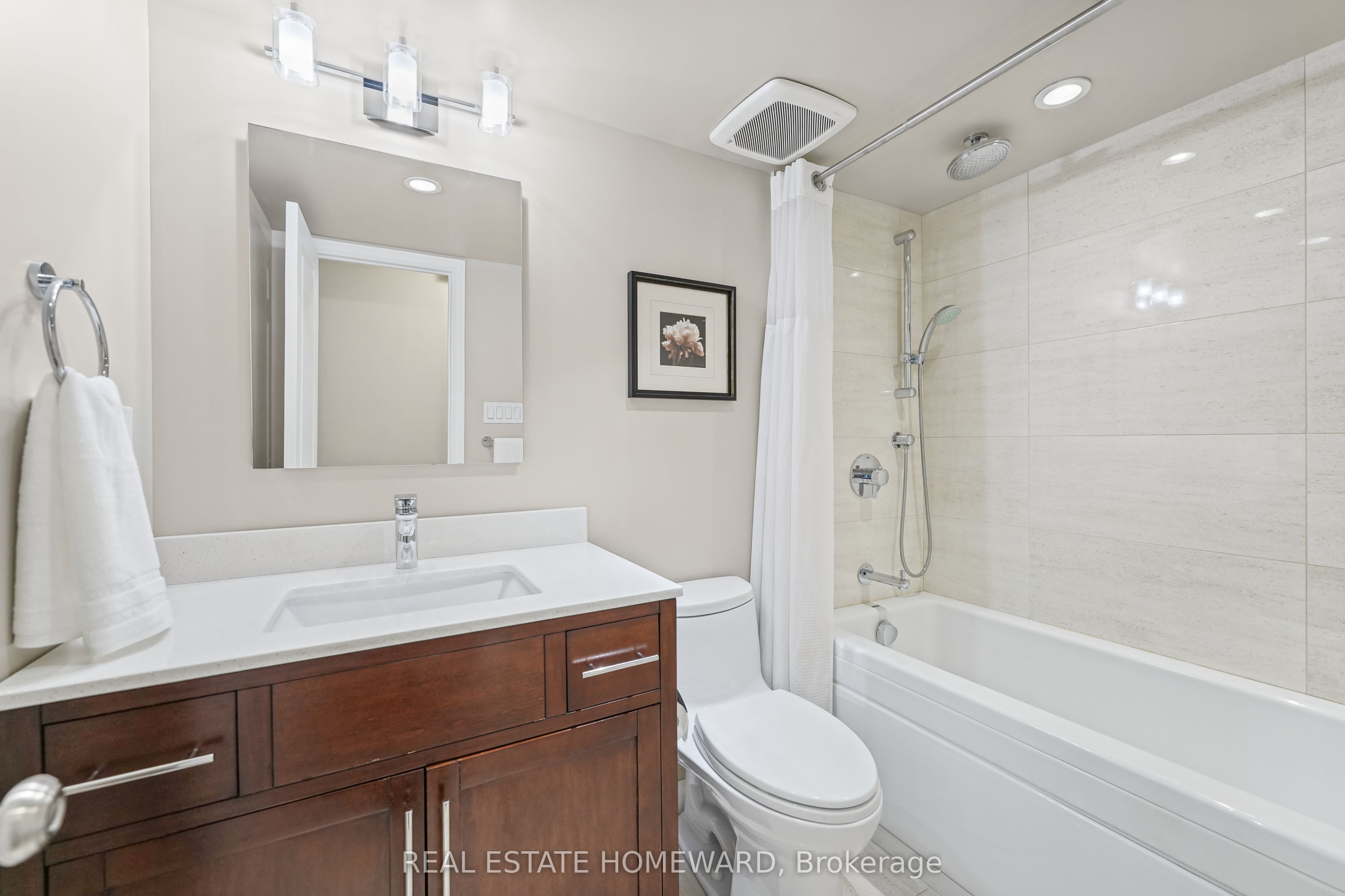 966 Inverhouse Drive 1507 Property Photo 34