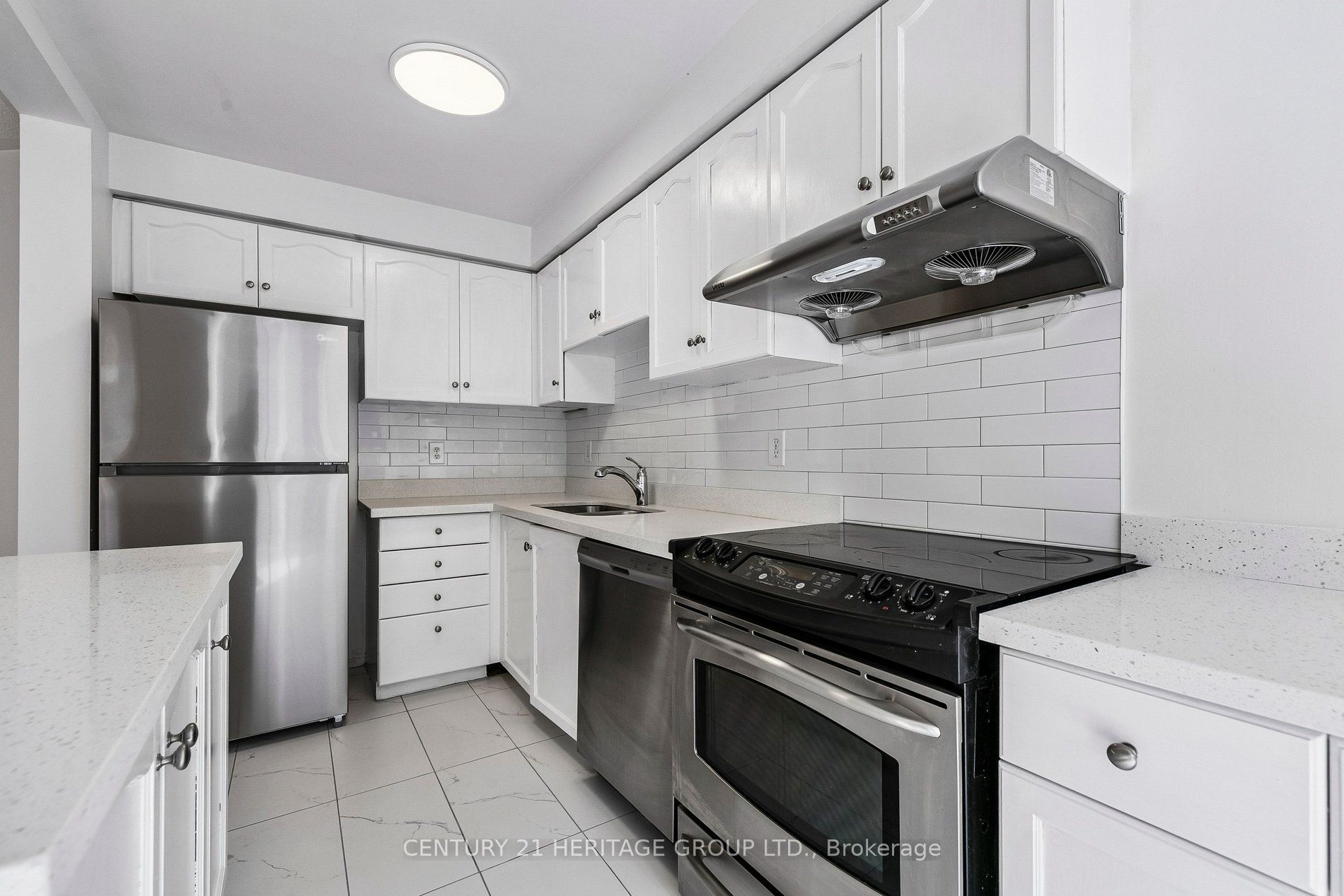 3920 Zenith Court Property Photo 15