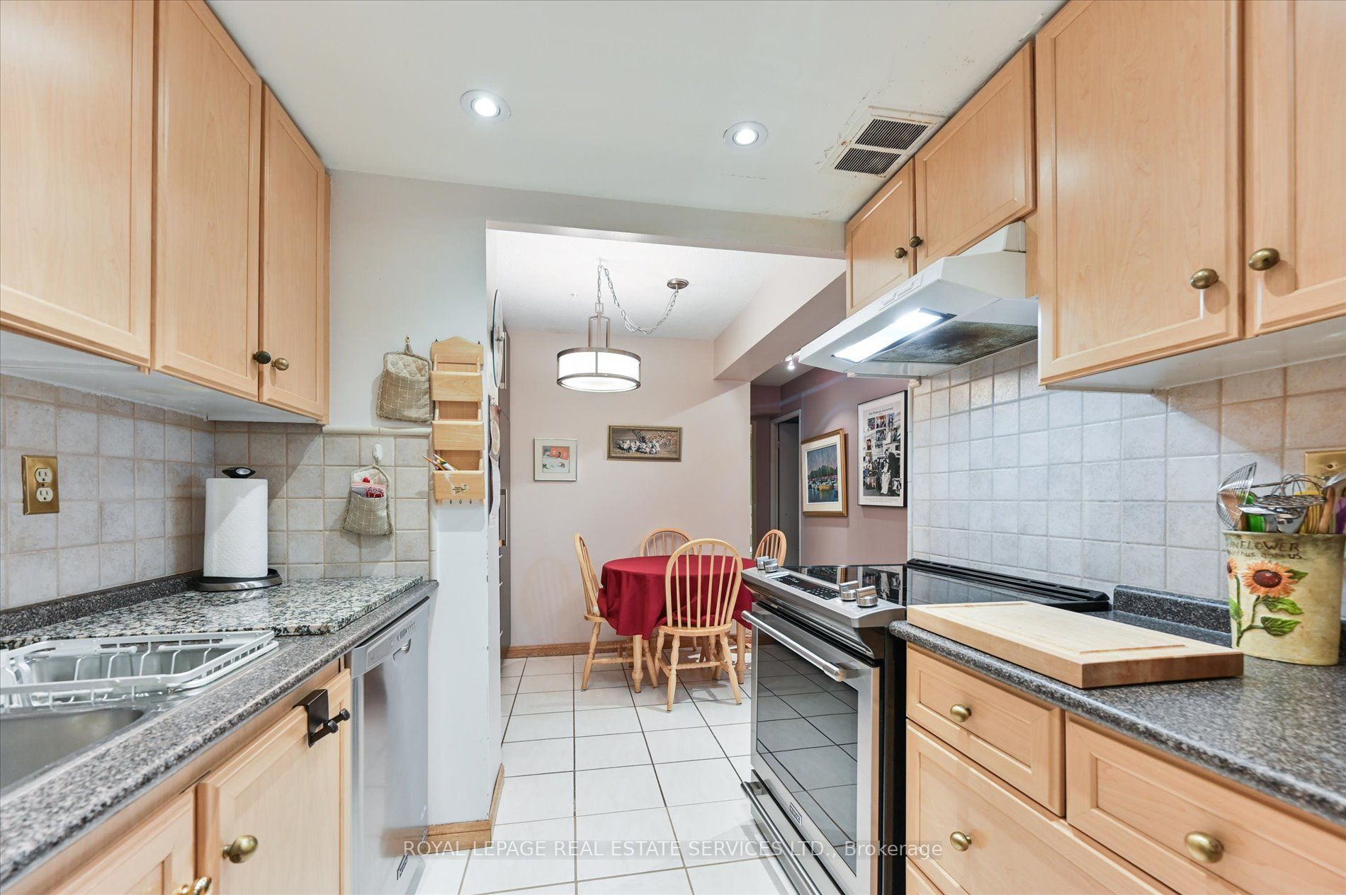 3100 Kirwin Avenue 301 Property Photo 22