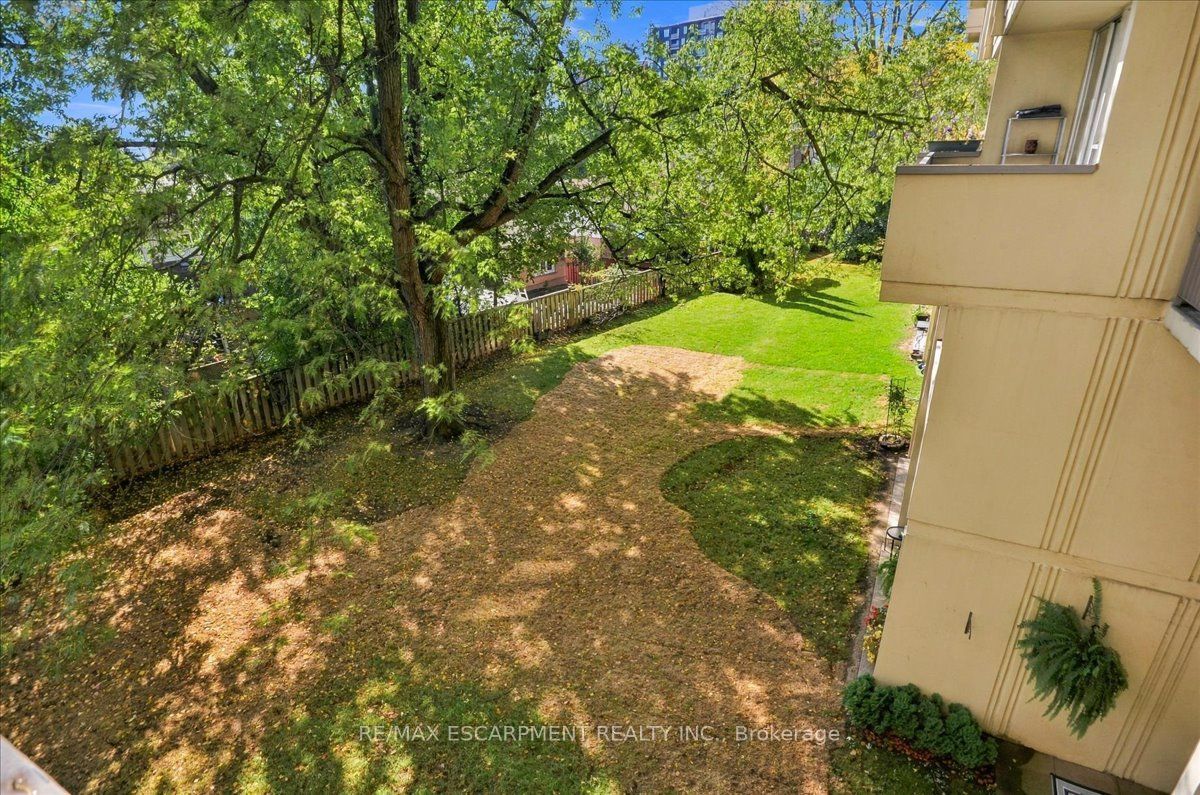 1300 Marlborough Court 322 Property Photo 13