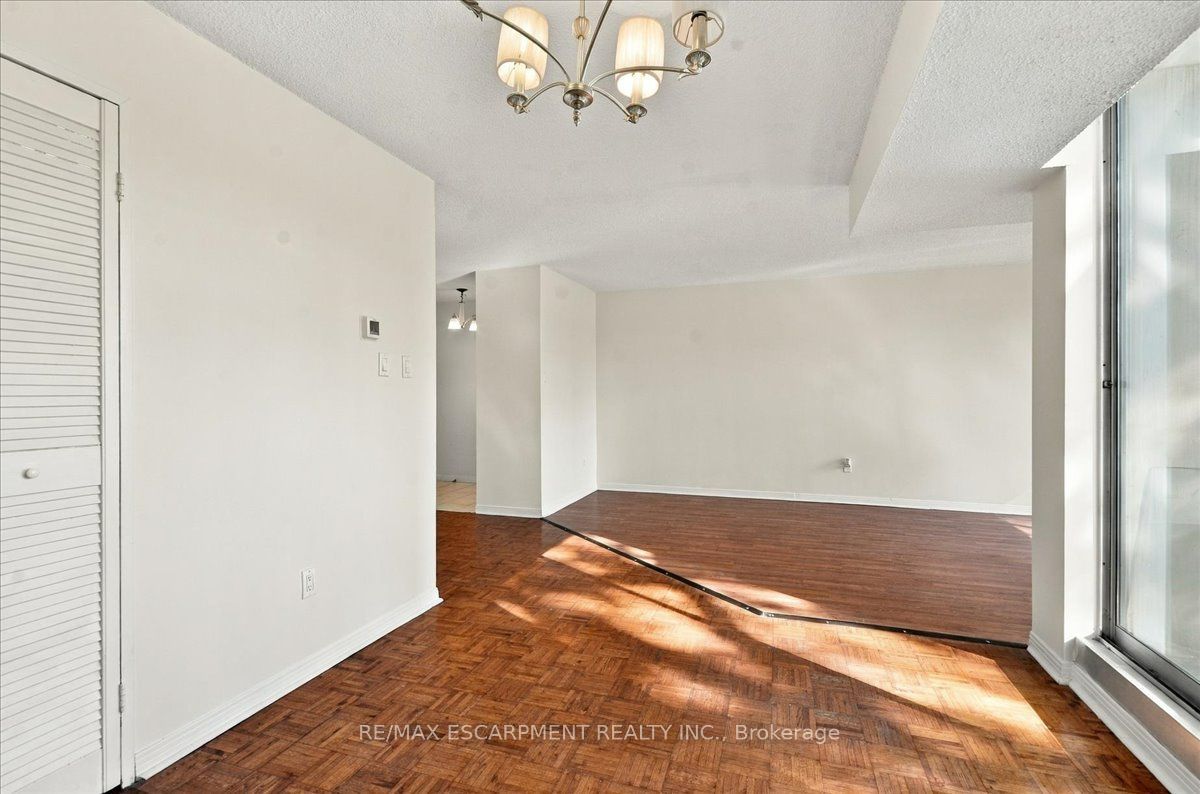 1300 Marlborough Court 322 Property Photo 16