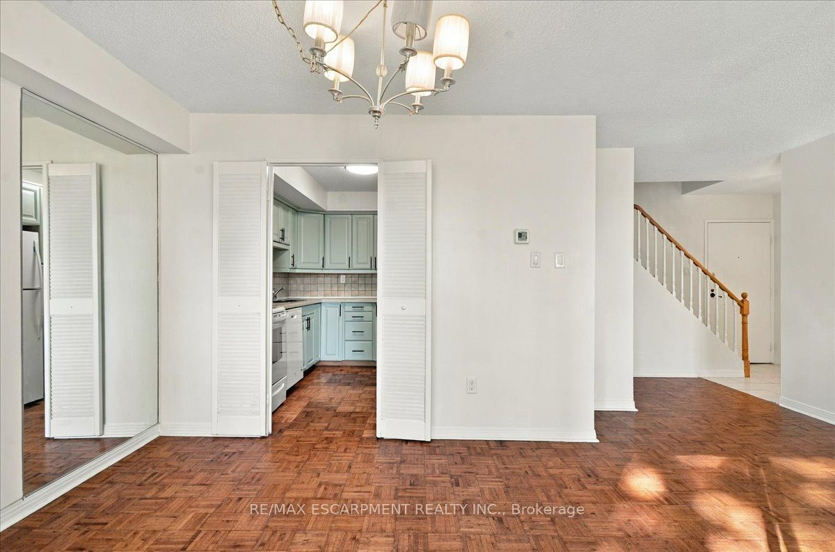 1300 Marlborough Court 322 Property Photo 17