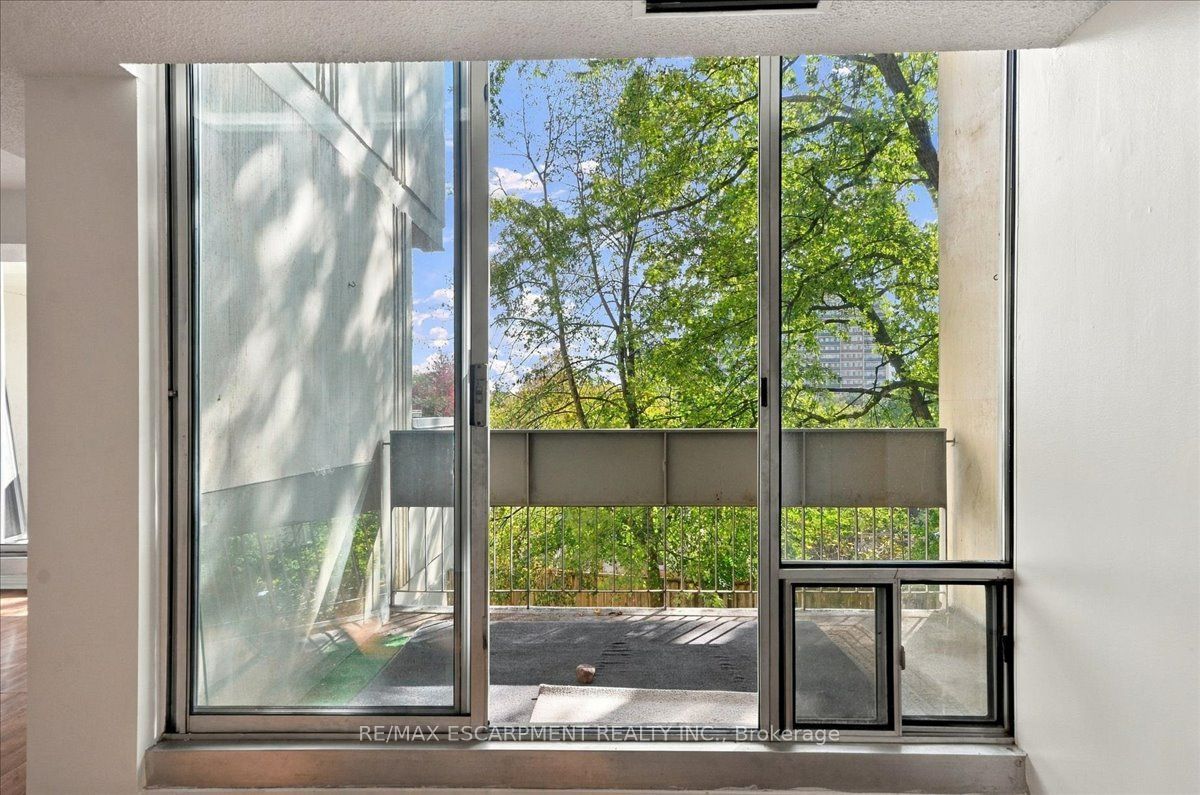 1300 Marlborough Court 322 Property Photo 18