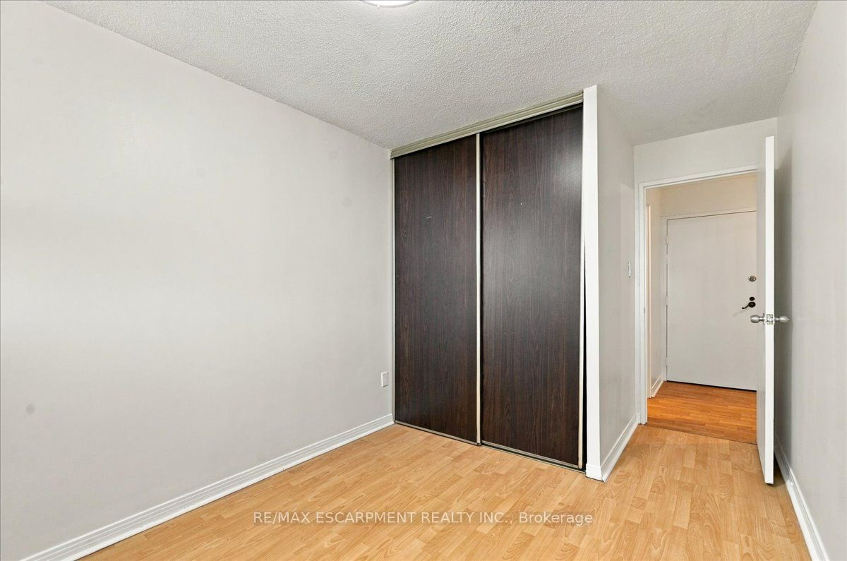1300 Marlborough Court 322 Property Photo 30