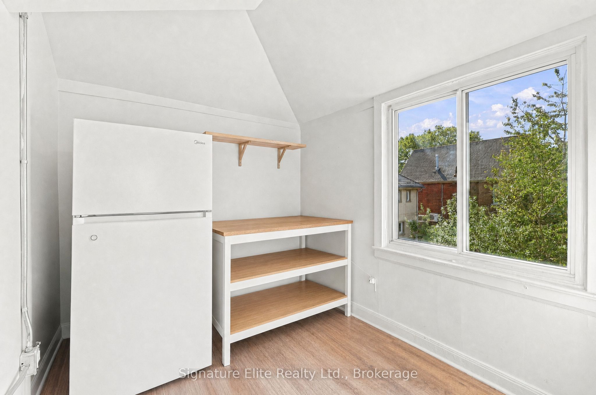 272 Roncesvalles Avenue Property Photo 21