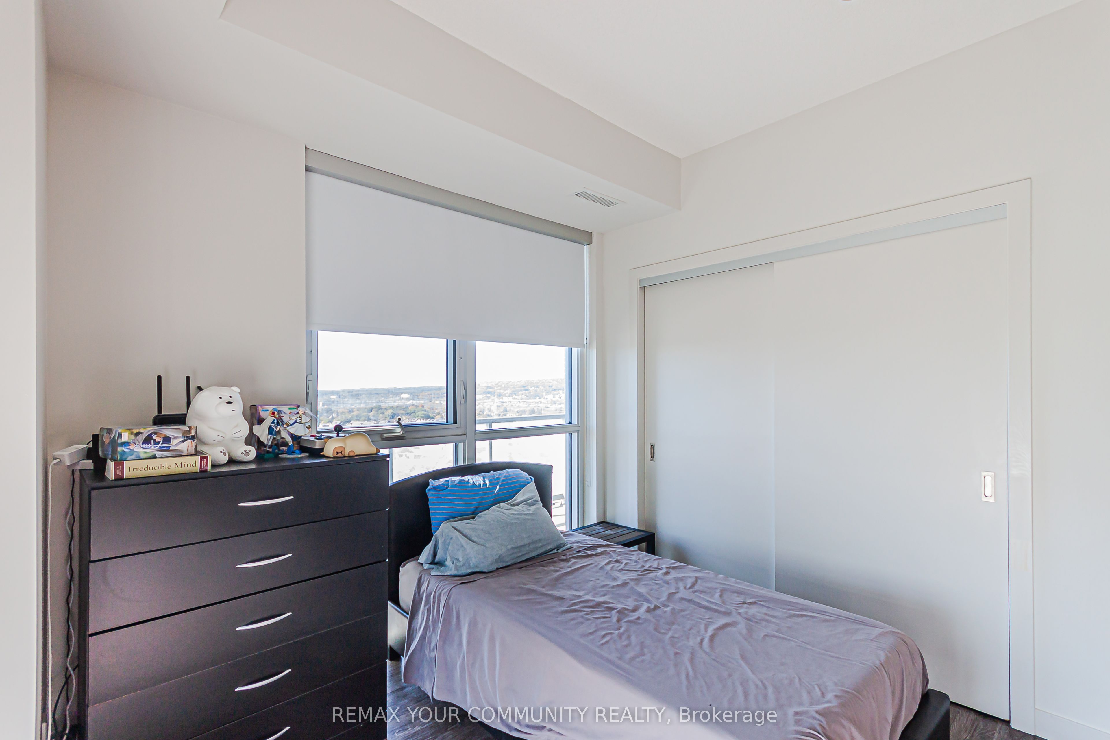 2081 Fairview Street 1806 Property Photo 15