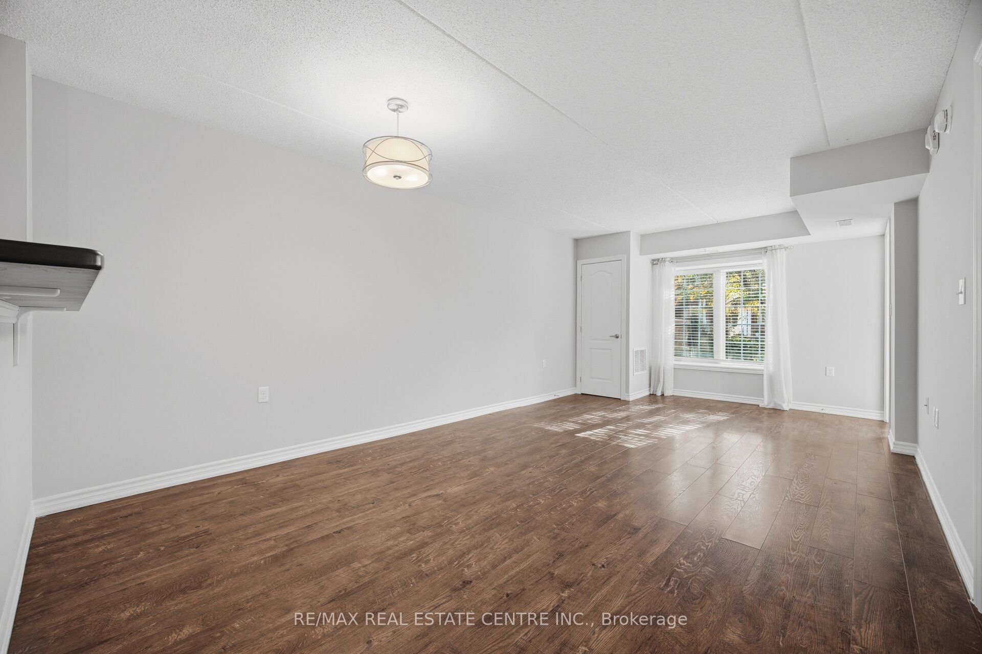 1450 Main Street E 103 Property Photo 15