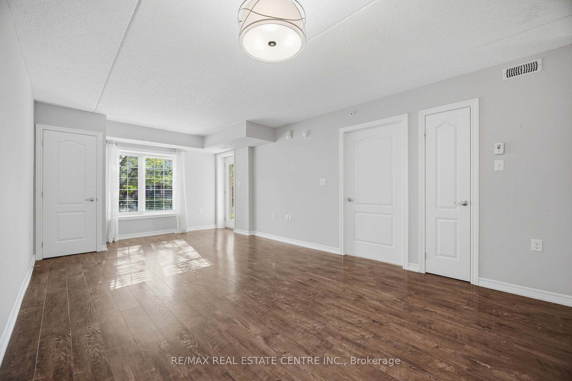 1450 Main Street E 103 Property Photo 16