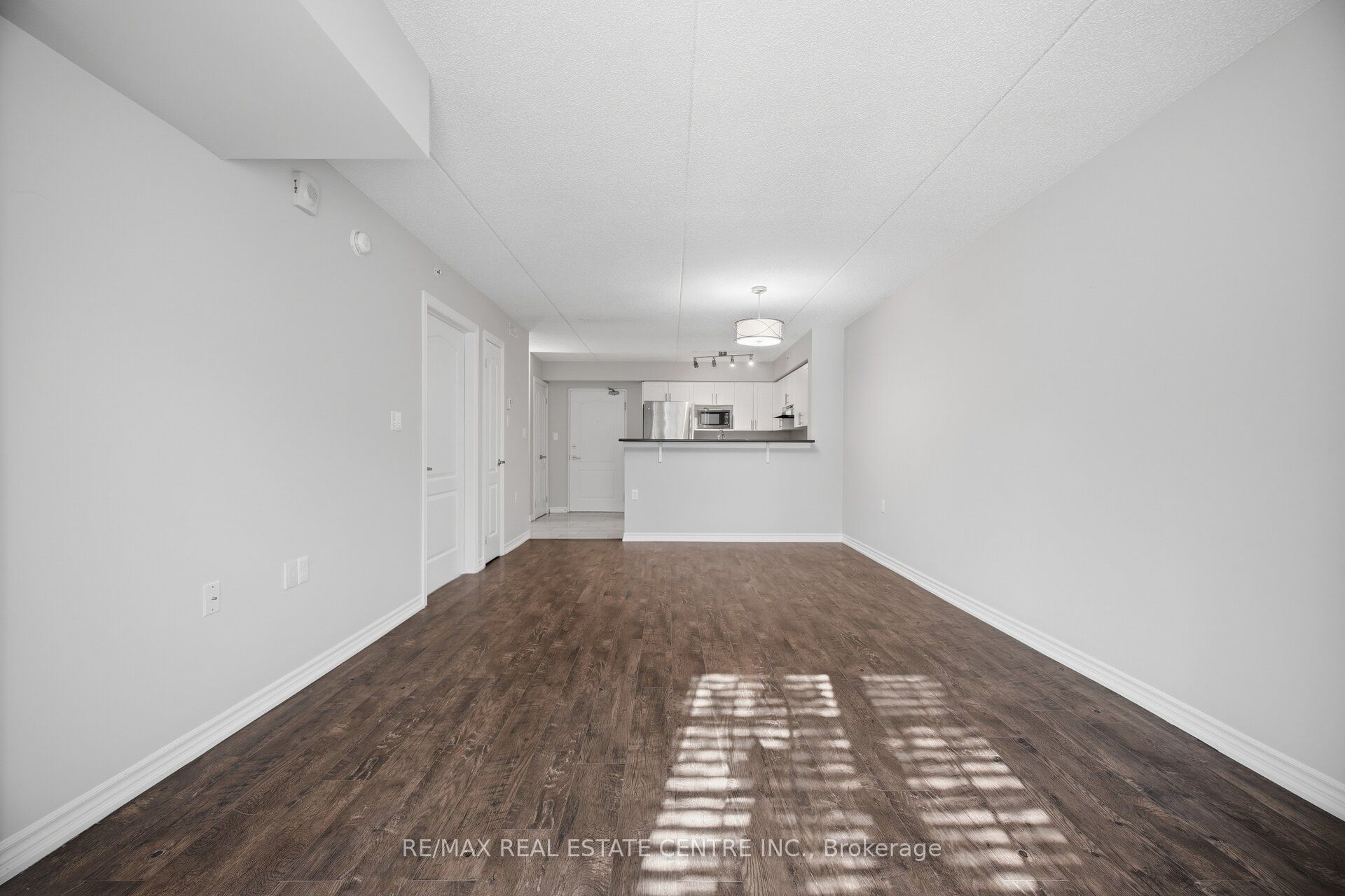 1450 Main Street E 103 Property Photo 17