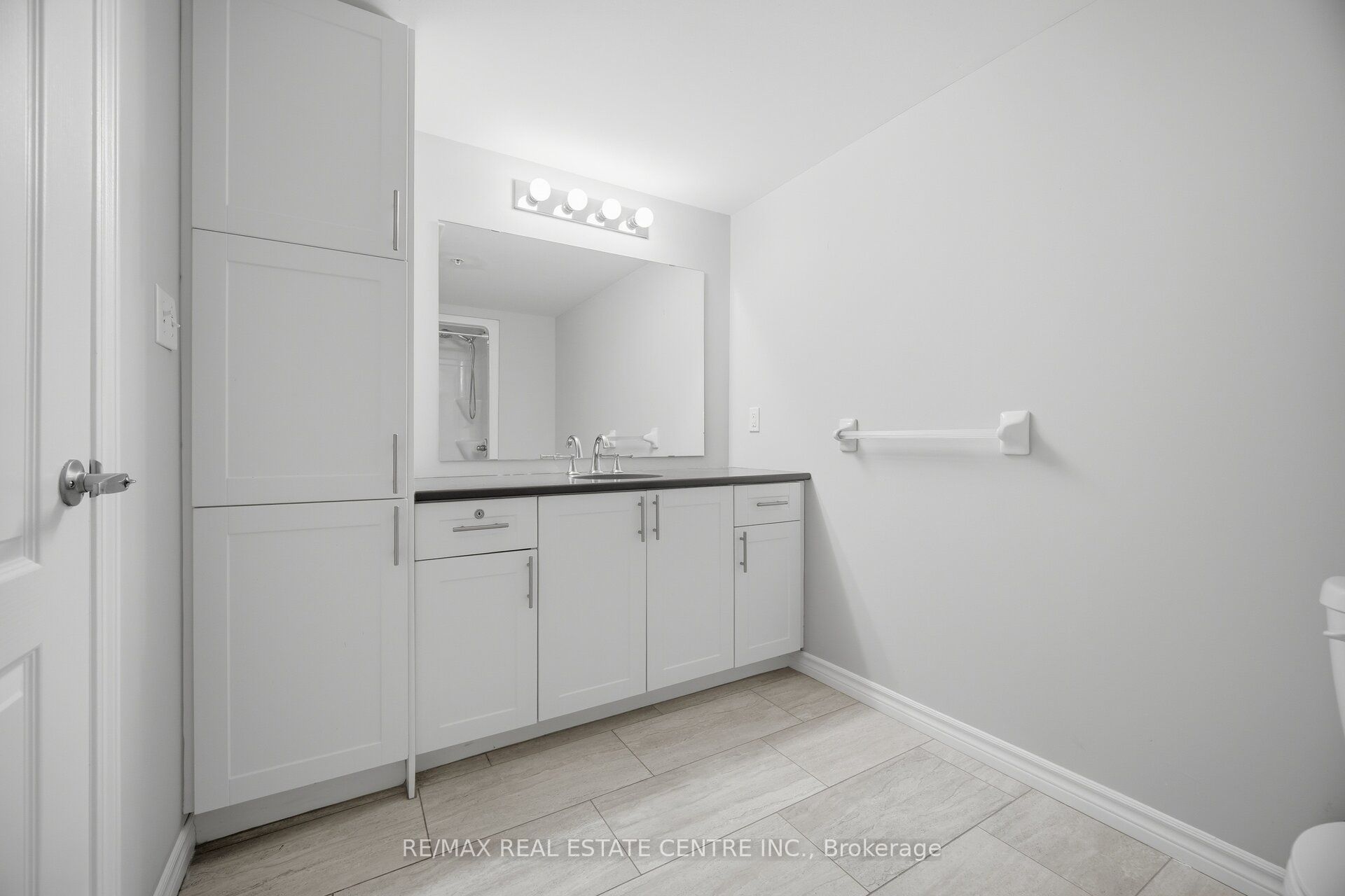 1450 Main Street E 103 Property Photo 24
