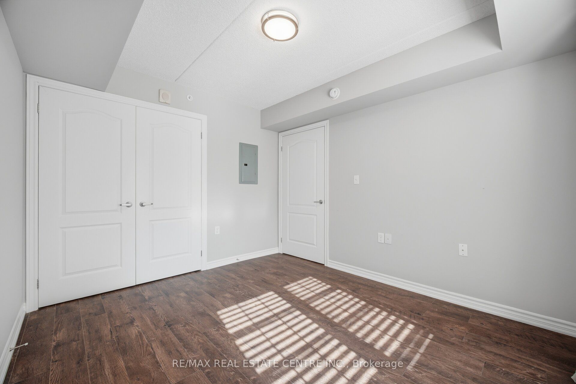 1450 Main Street E 103 Property Photo 28