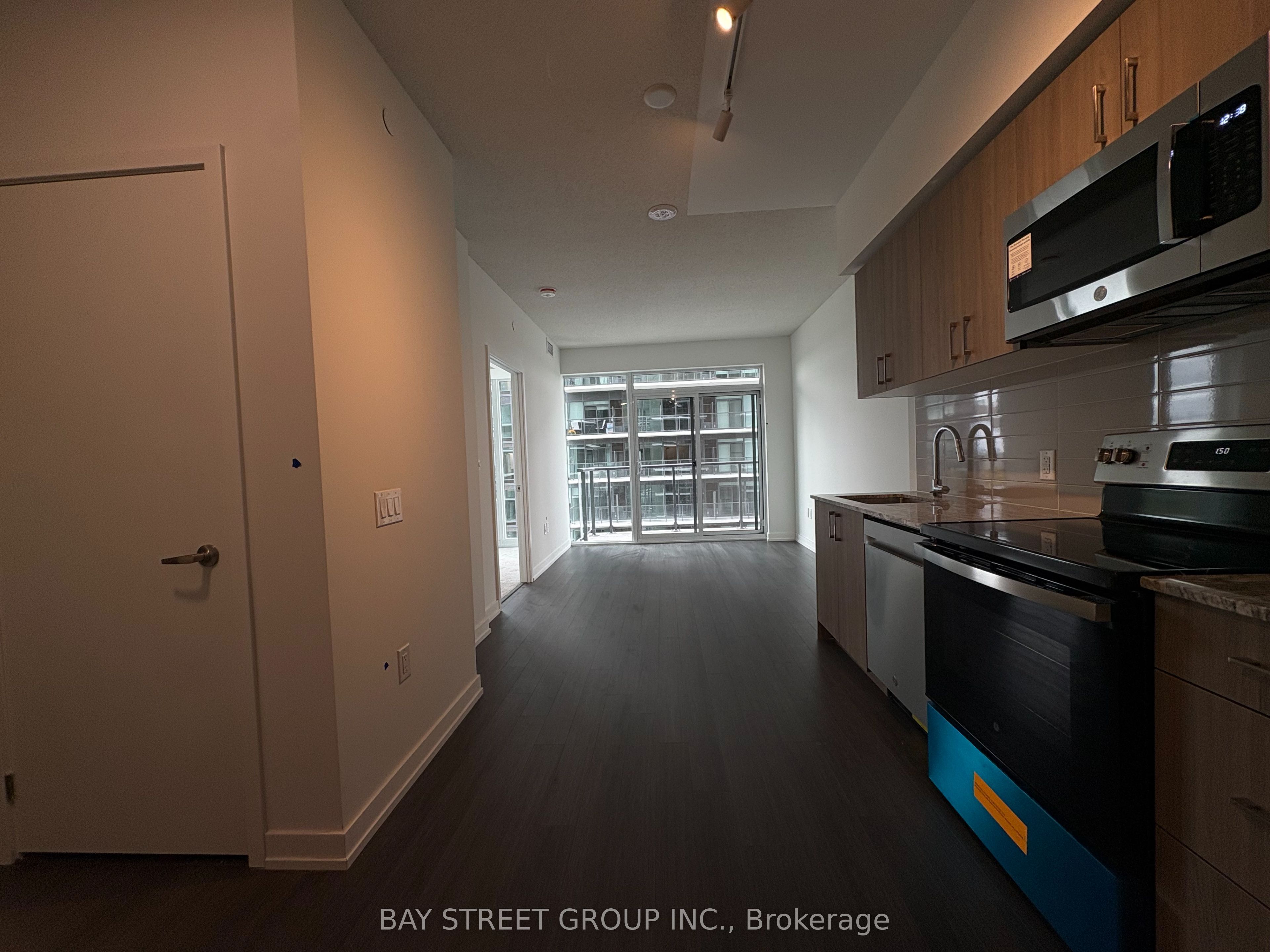 4010 Eglinton Avenue W 1717 Property Photo 4