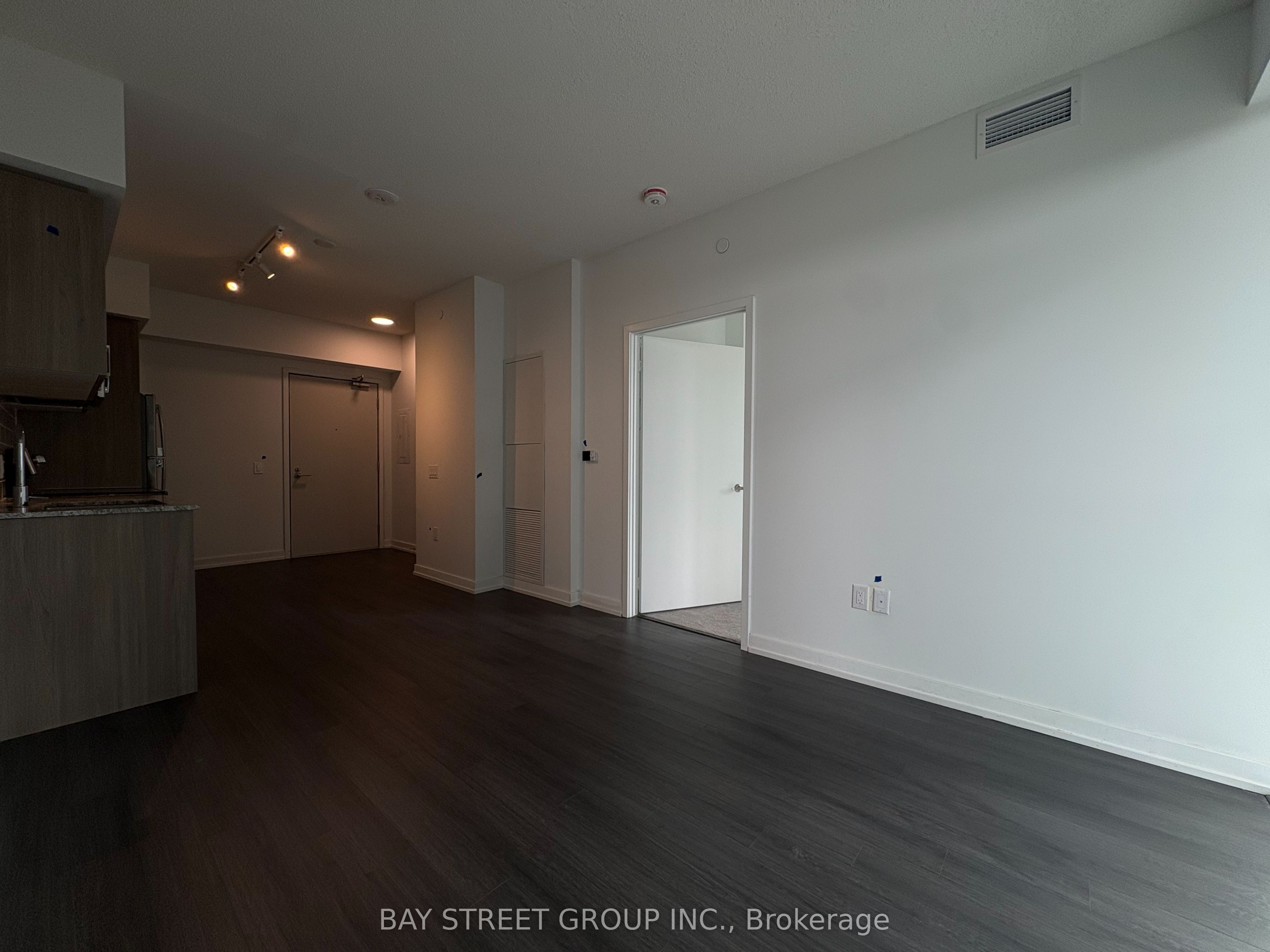 4010 Eglinton Avenue W 1717 Property Photo 7