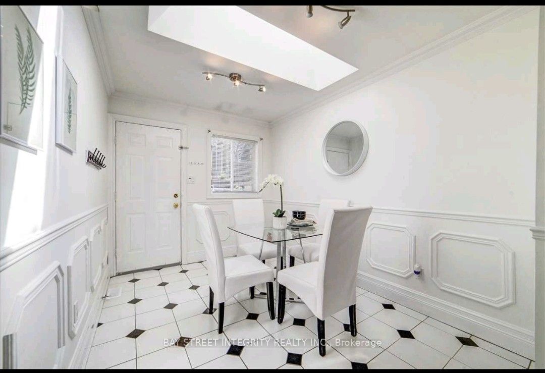 383 Silverthorn Avenue Property Photo 6