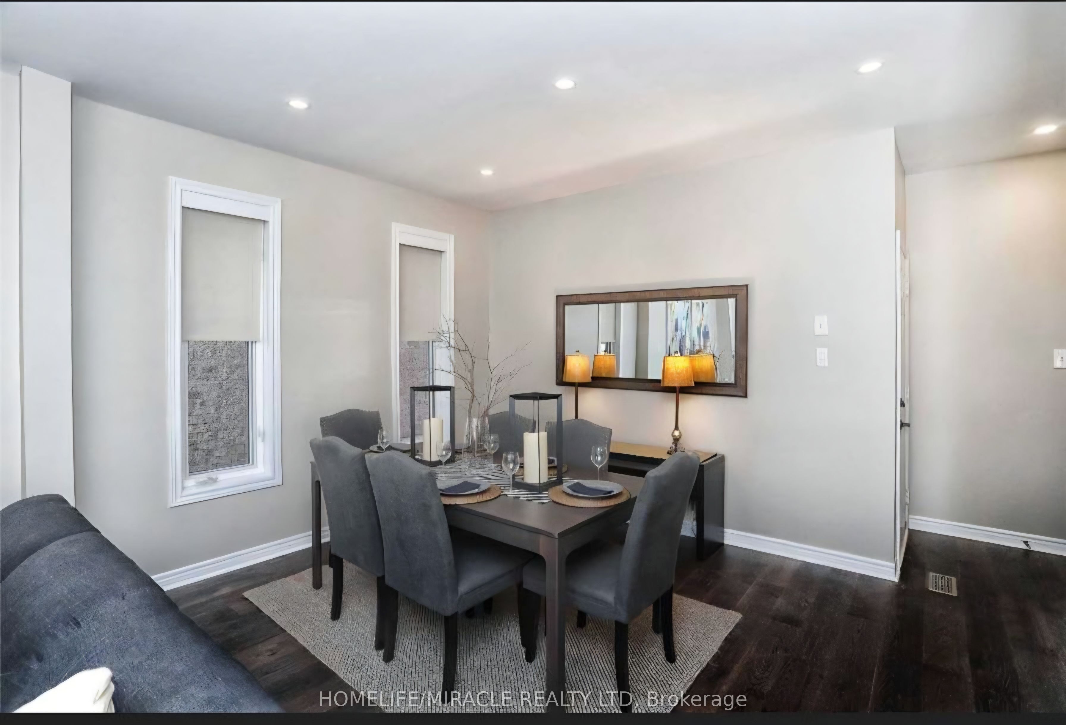 71 Pantomine Boulevard Property Photo 5