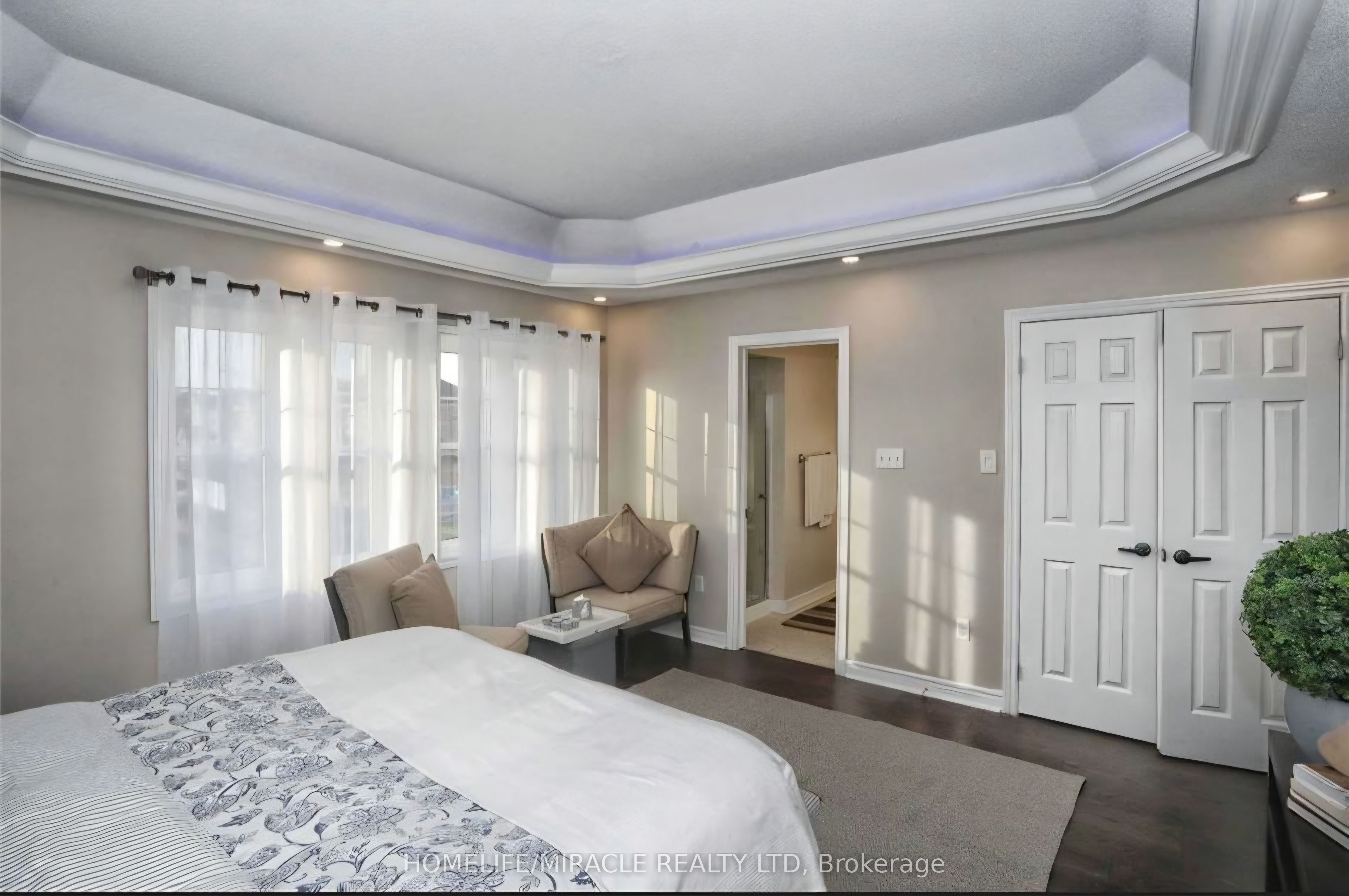 71 Pantomine Boulevard Property Photo 8