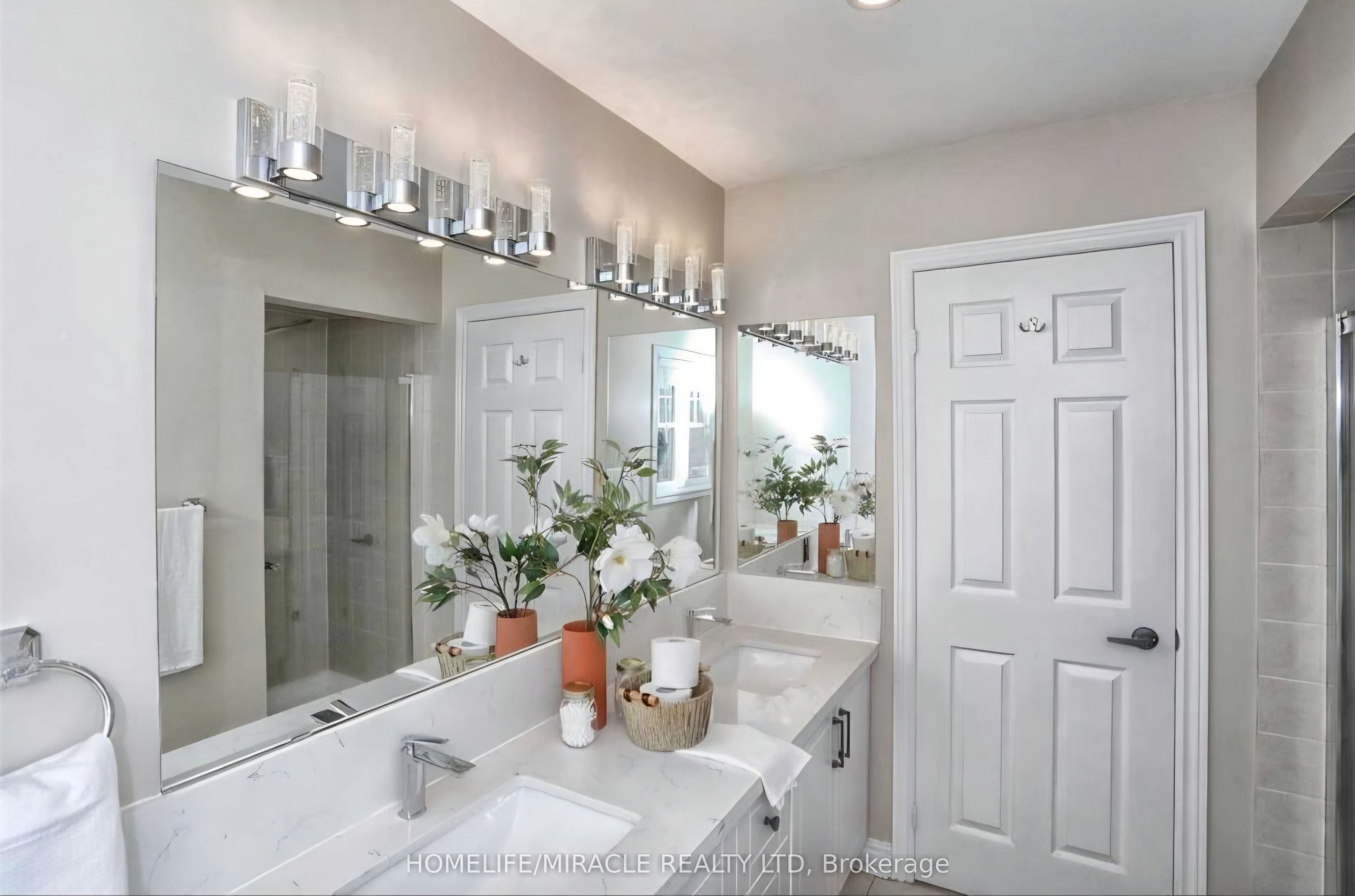71 Pantomine Boulevard Property Photo 14