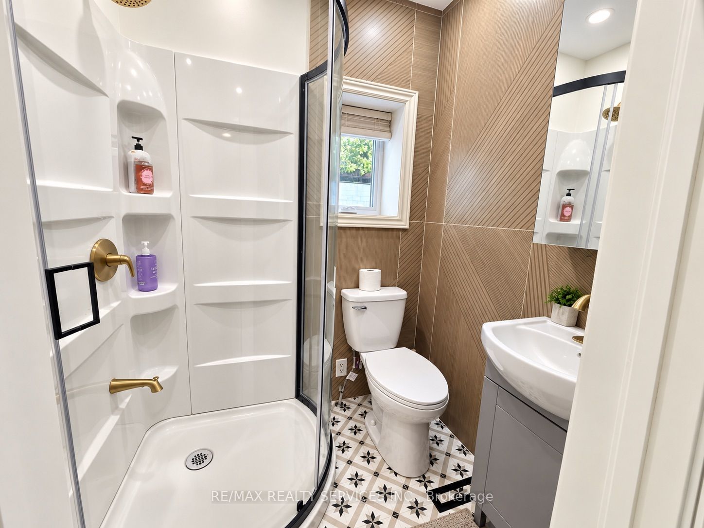 21 Mcintosh Avenue Property Photo 14