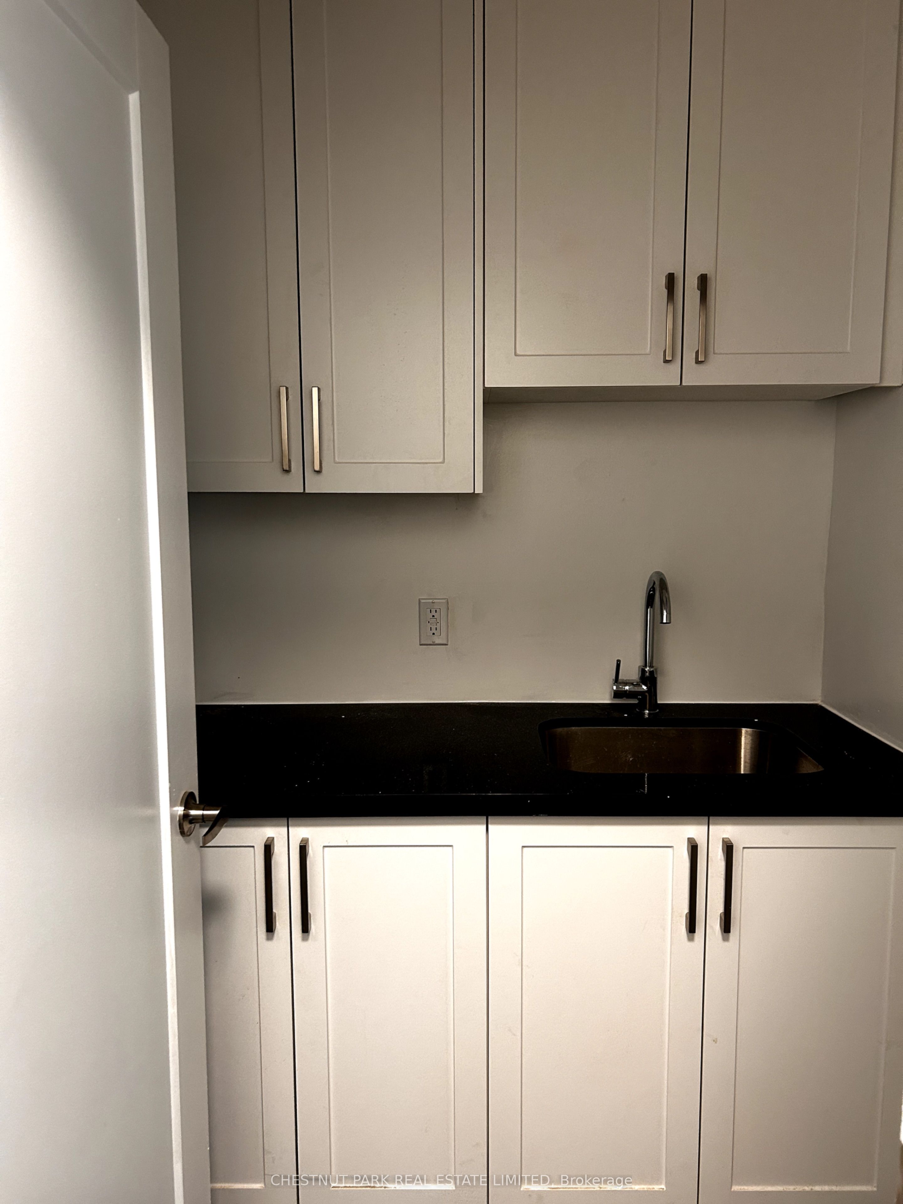 4 Superior Avenue #47 Property Photo 11