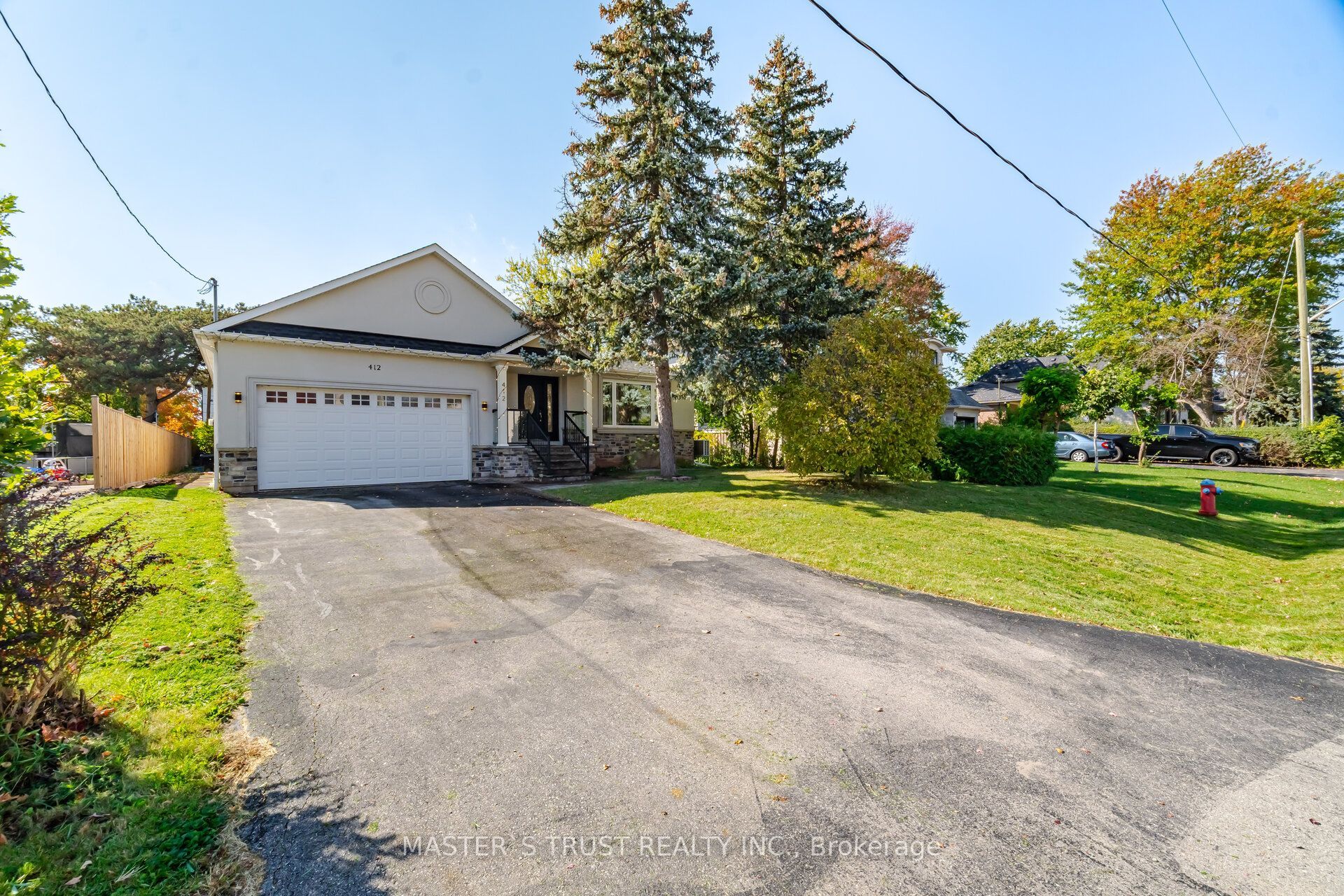 412 Sandmere Place Property Photo 3
