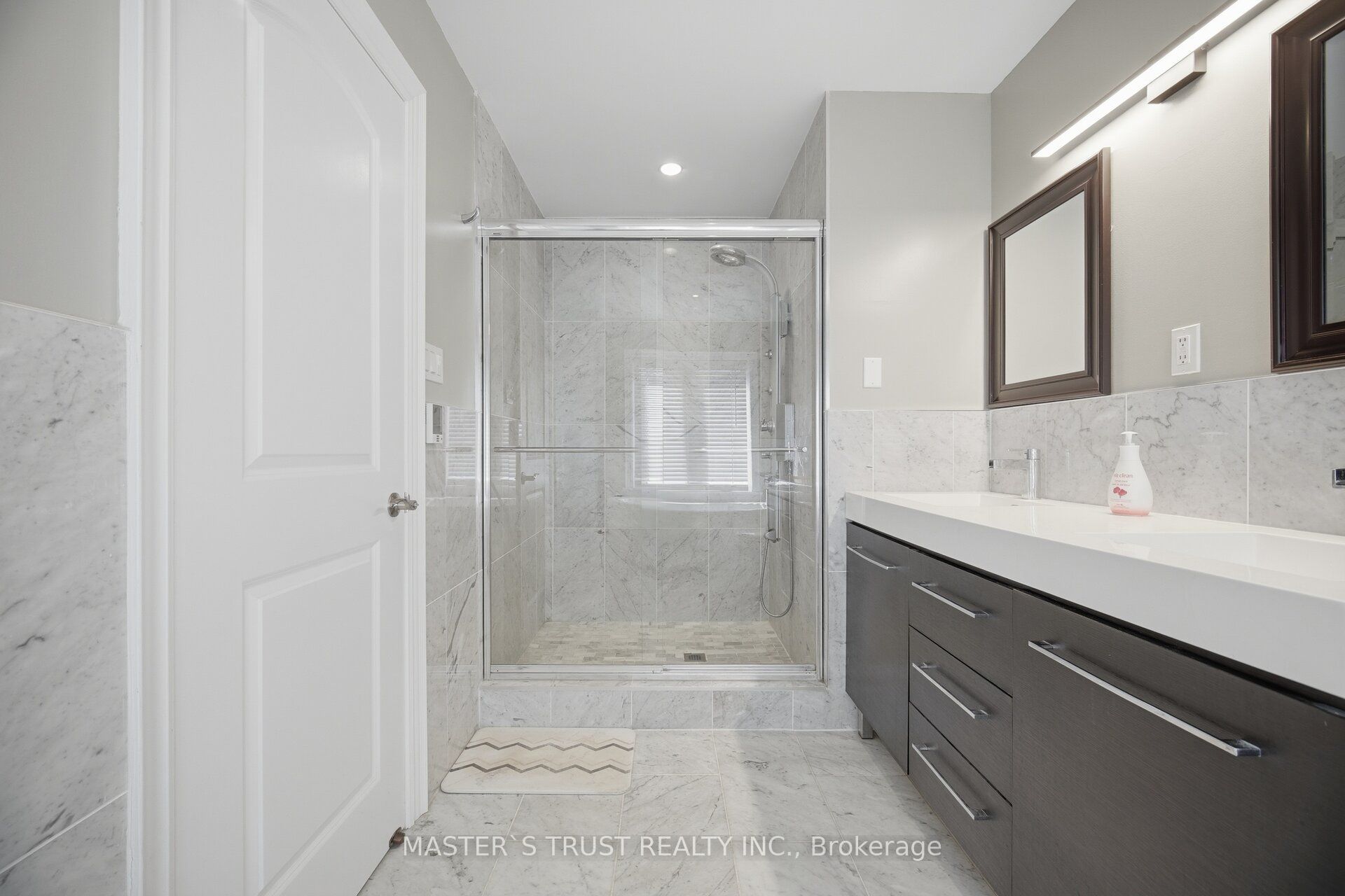 412 Sandmere Place Property Photo 17