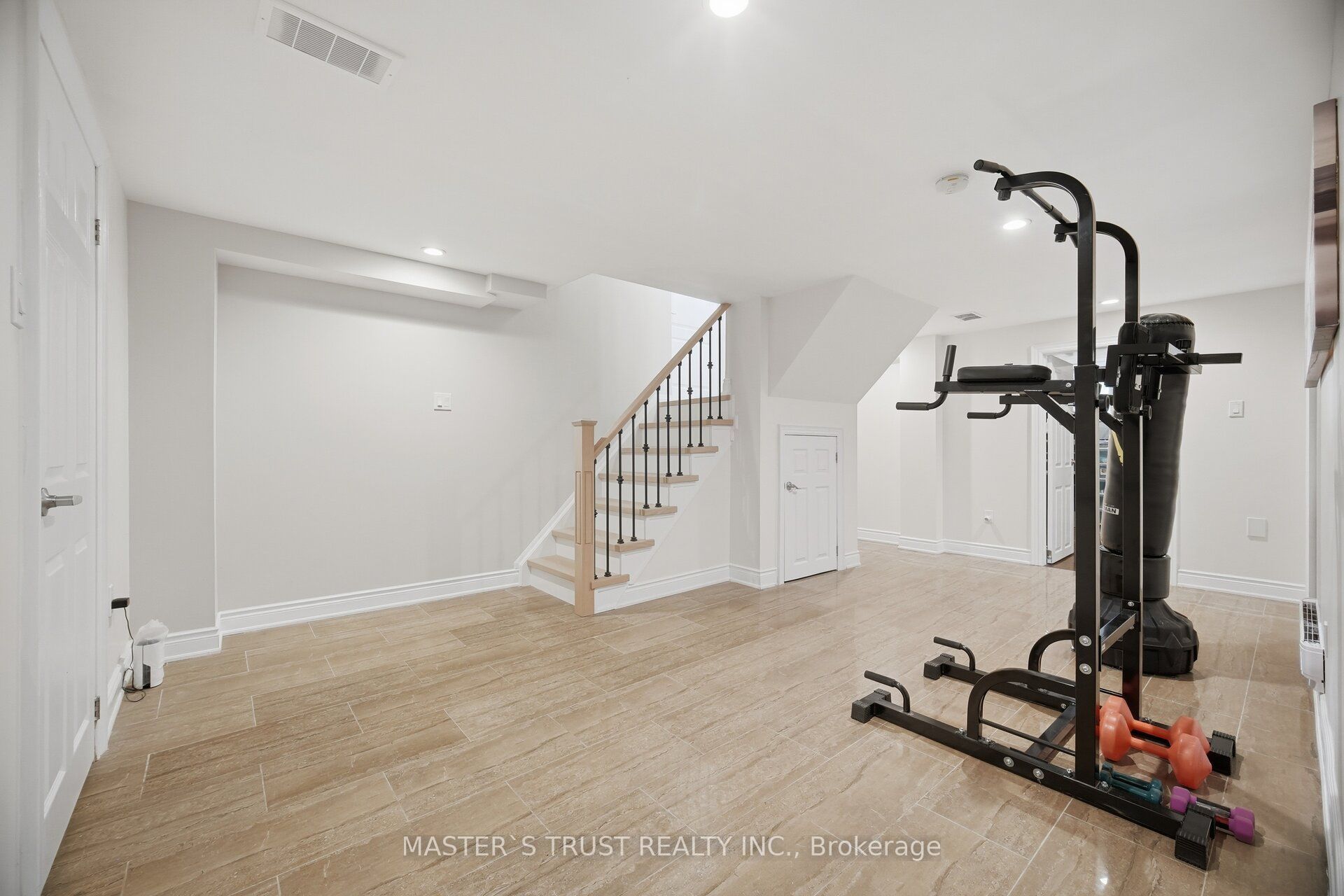 412 Sandmere Place Property Photo 21