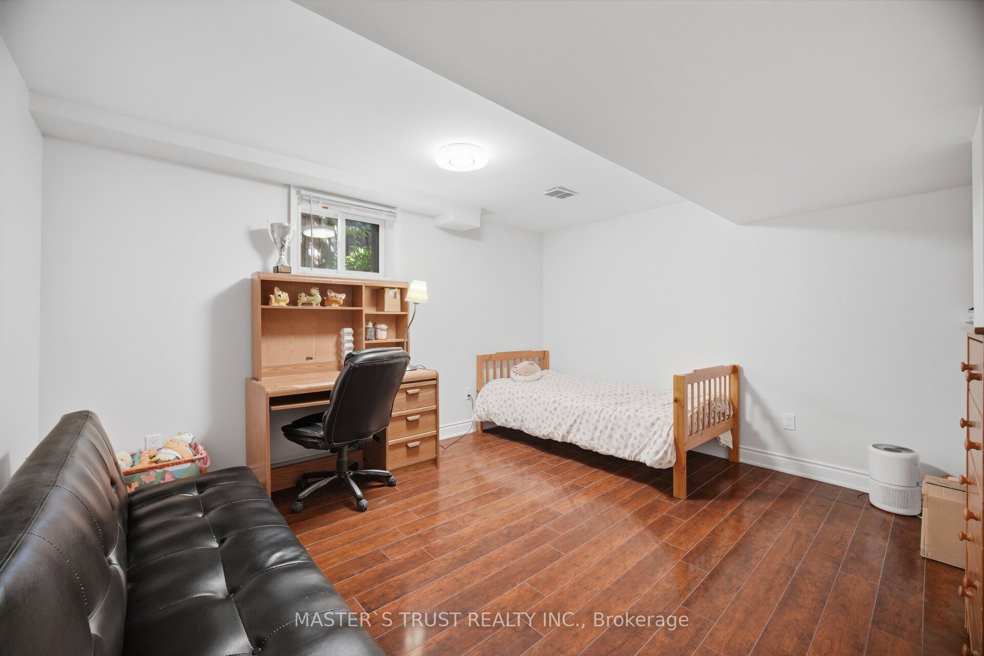 412 Sandmere Place Property Photo 28