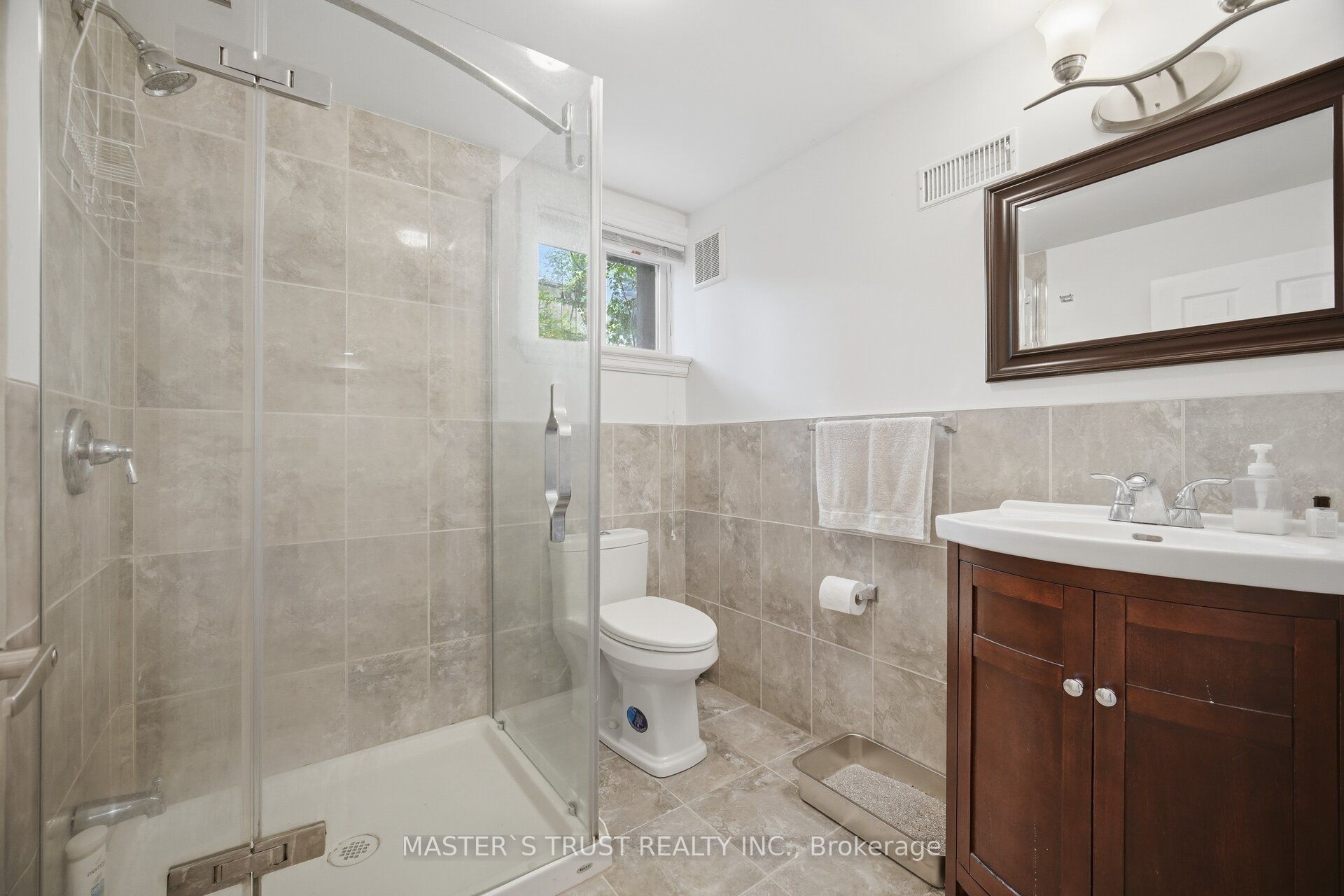 412 Sandmere Place Property Photo 29