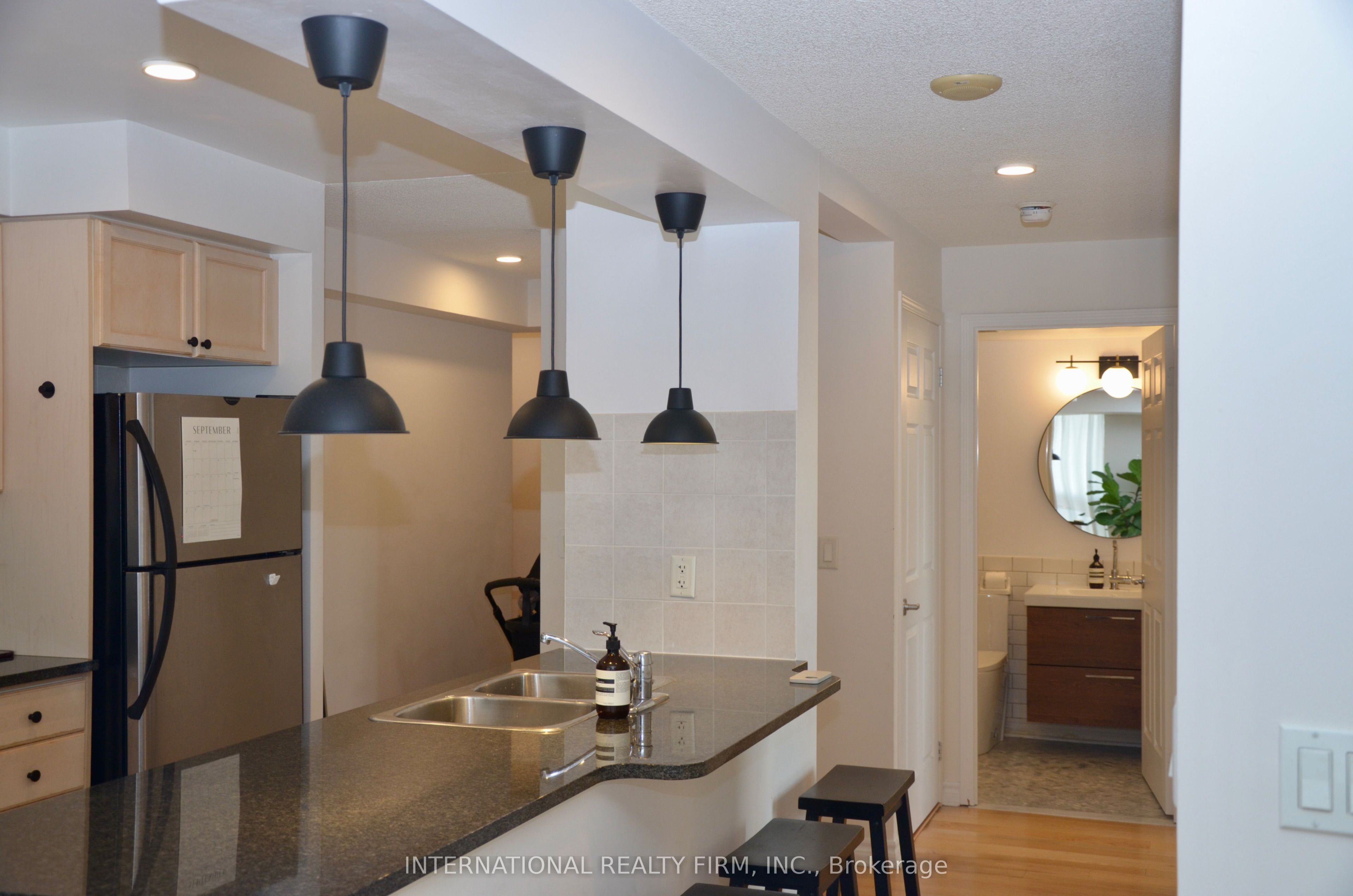 70 High Park Avenue 1403 Property Photo 2