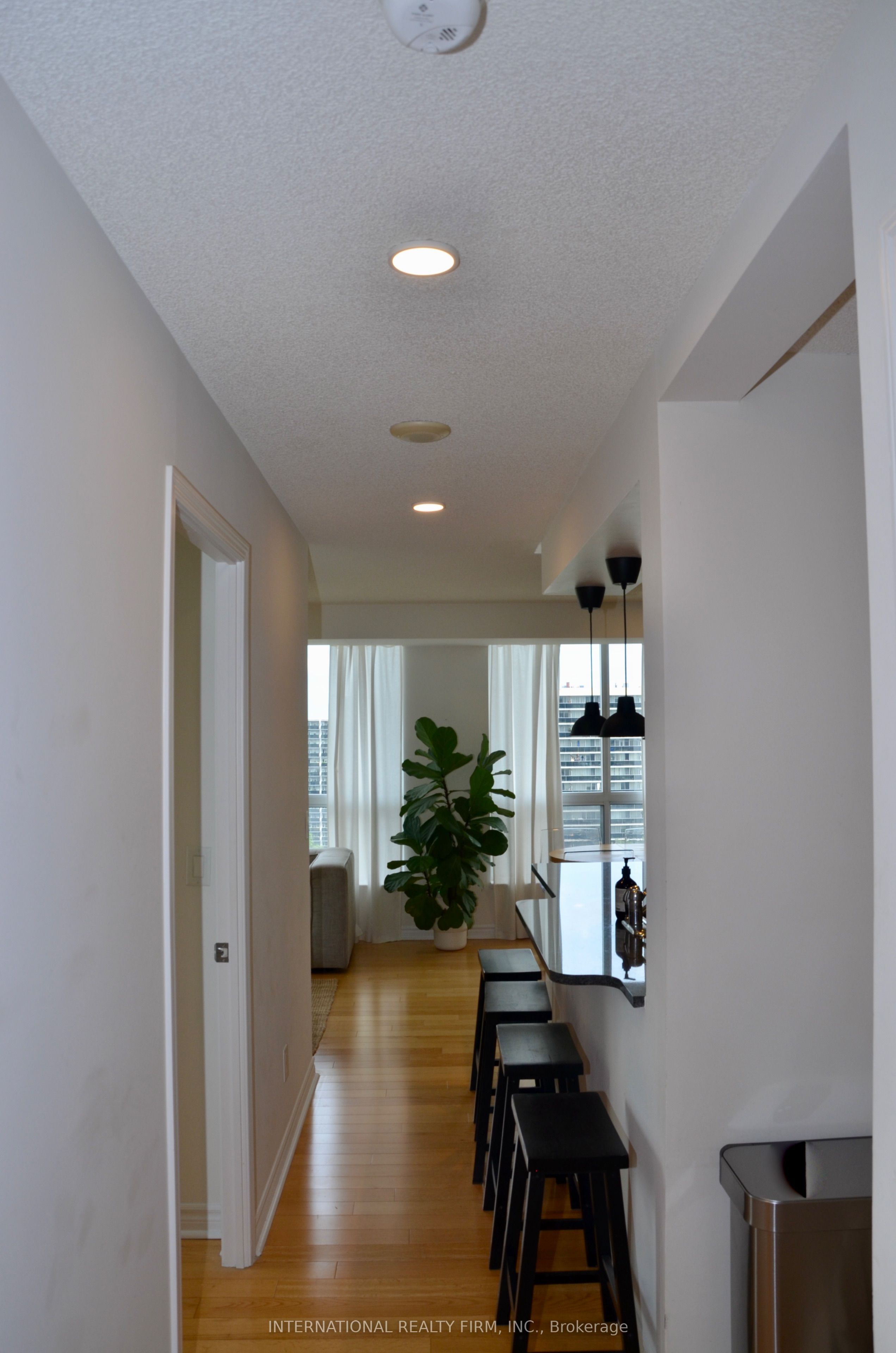 70 High Park Avenue 1403 Property Photo 4