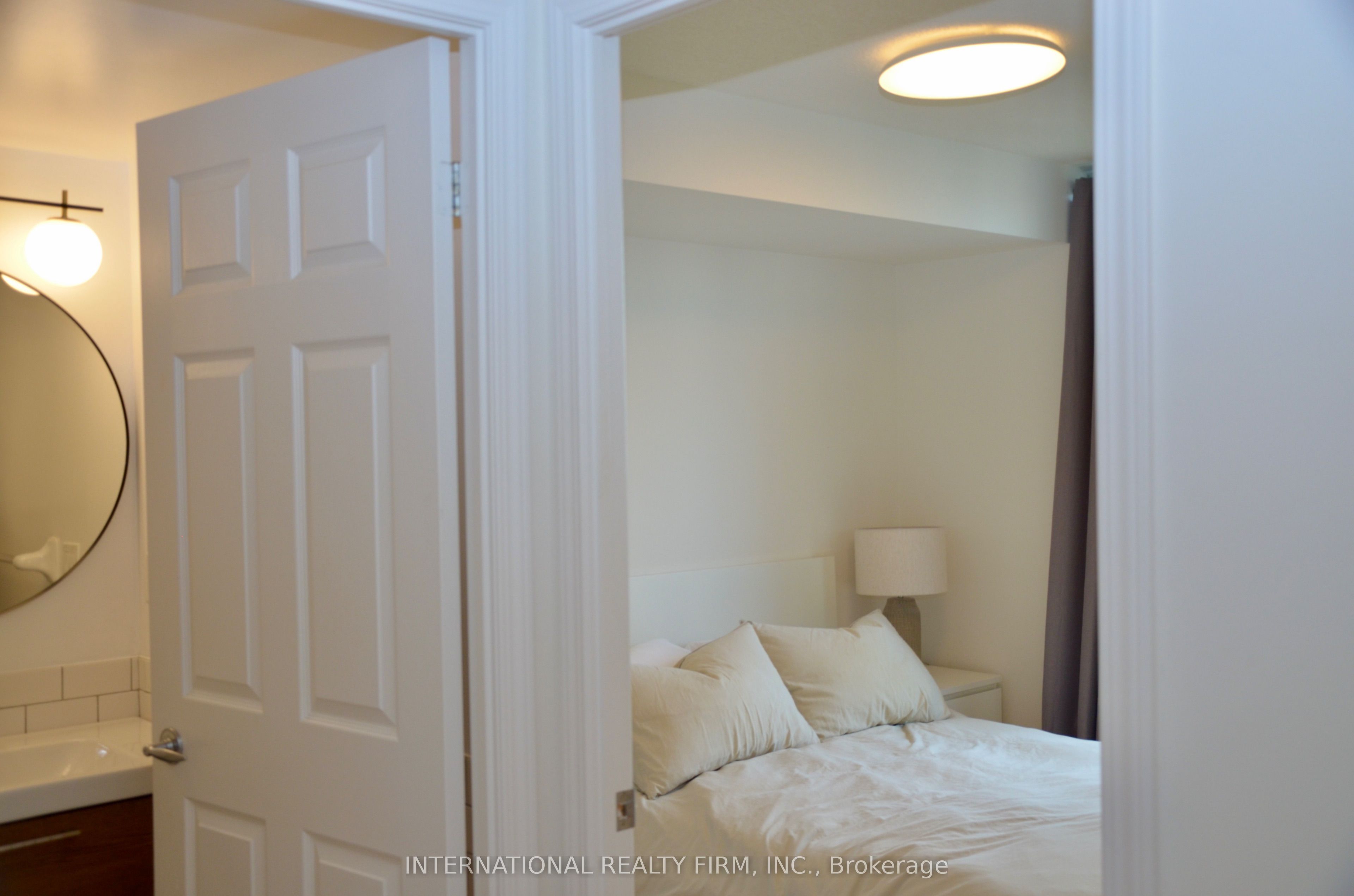 70 High Park Avenue 1403 Property Photo 9