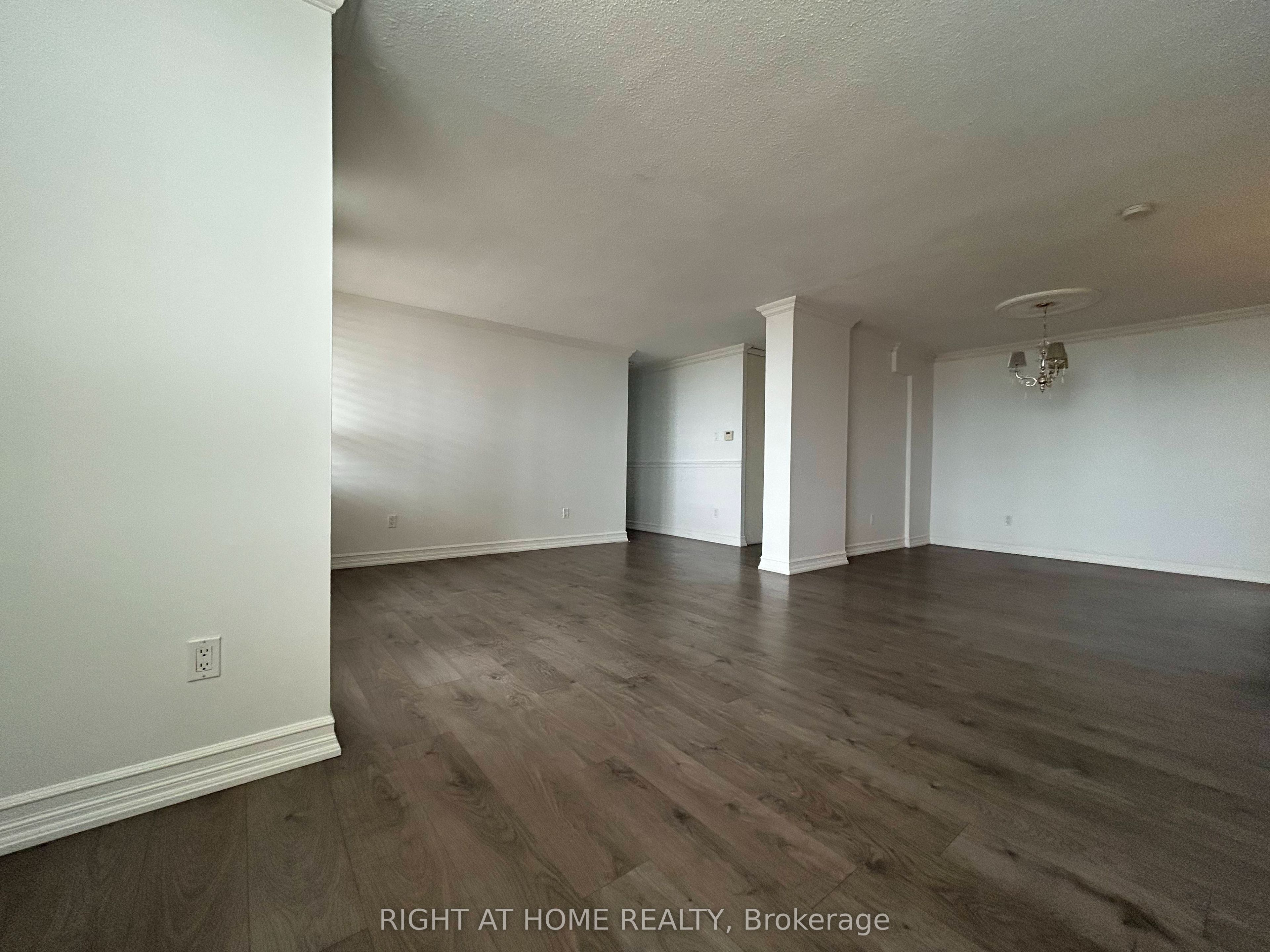 20 Mississauga Valley Boulevard 1801 Property Photo 5